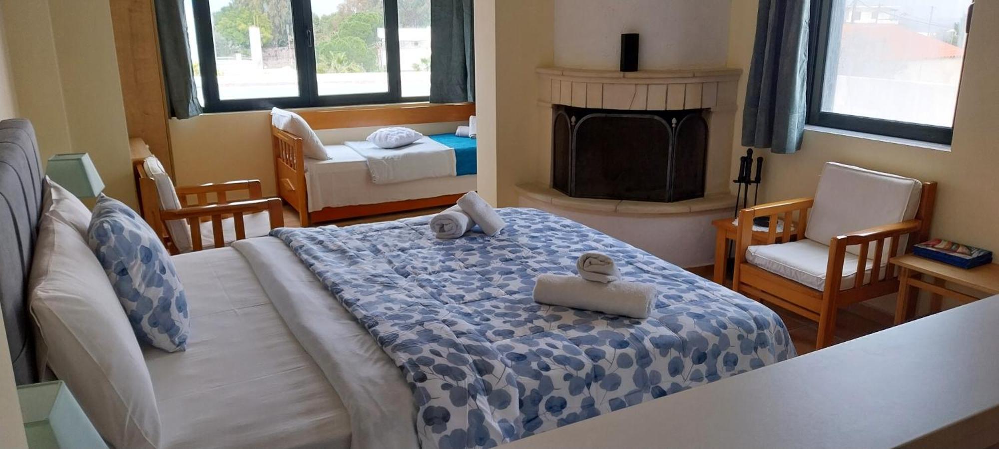 Ela Mesa Aparthotel