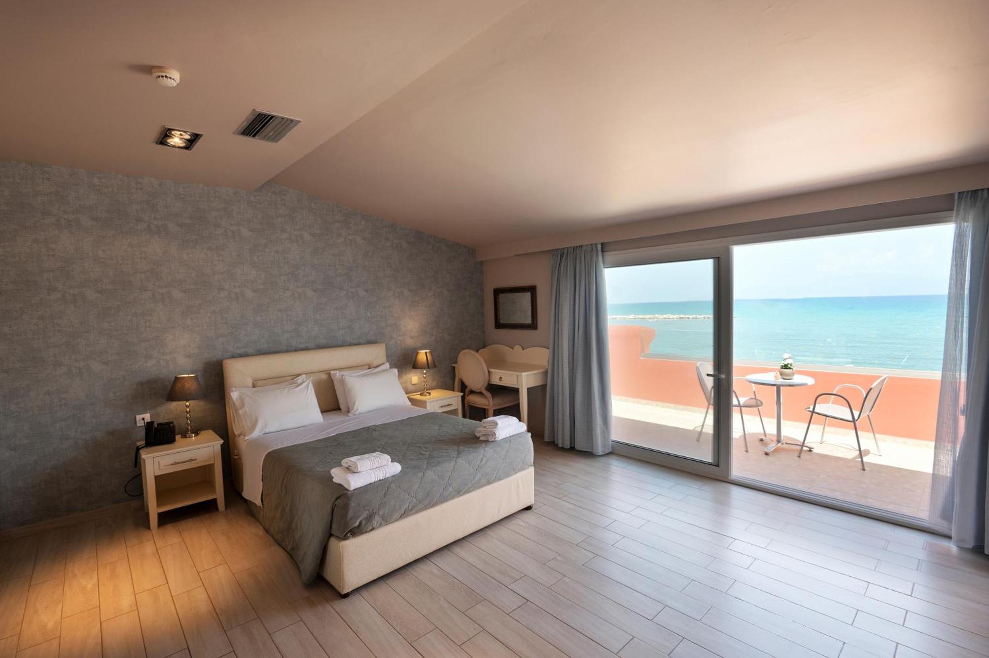 Coral Roda (Corfu)