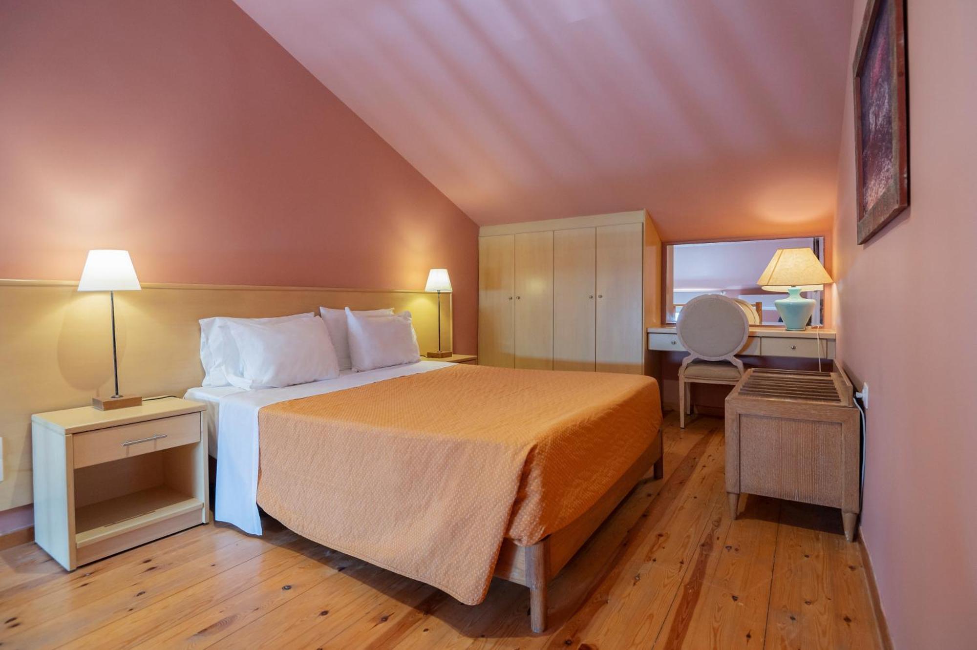 Coral Hotel 4*