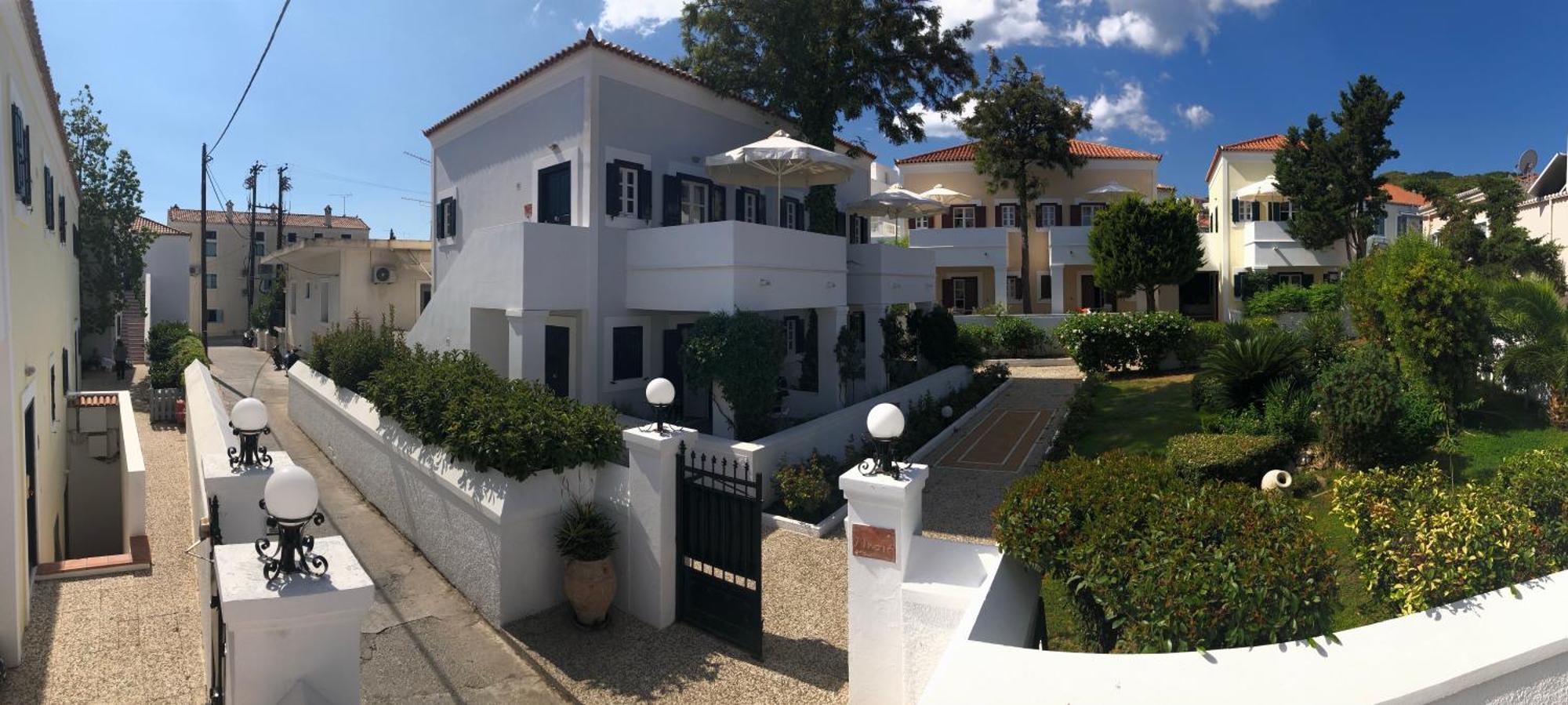 Nissia Traditional Residences Spetses Town
