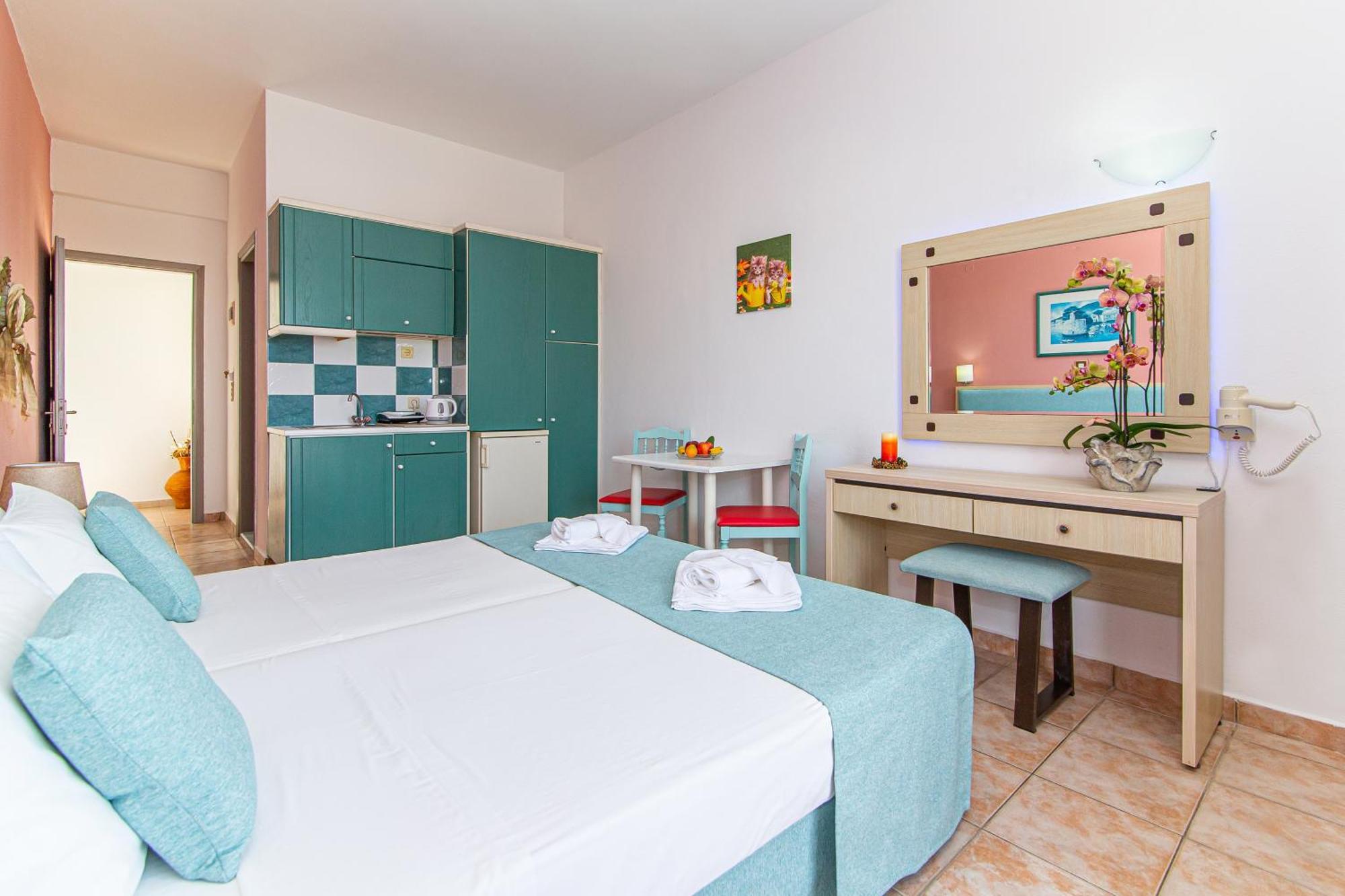 Apartment Theoni *
