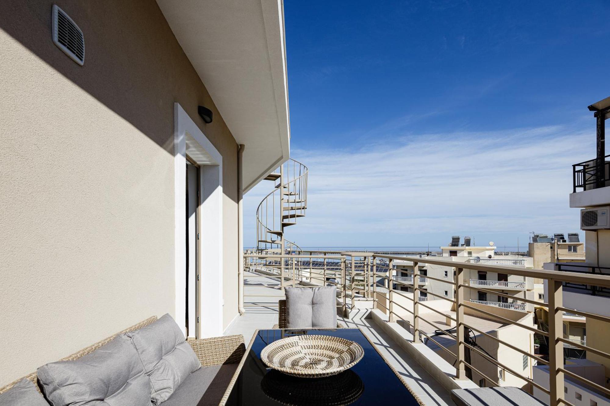 Harbour Hill Apartment *