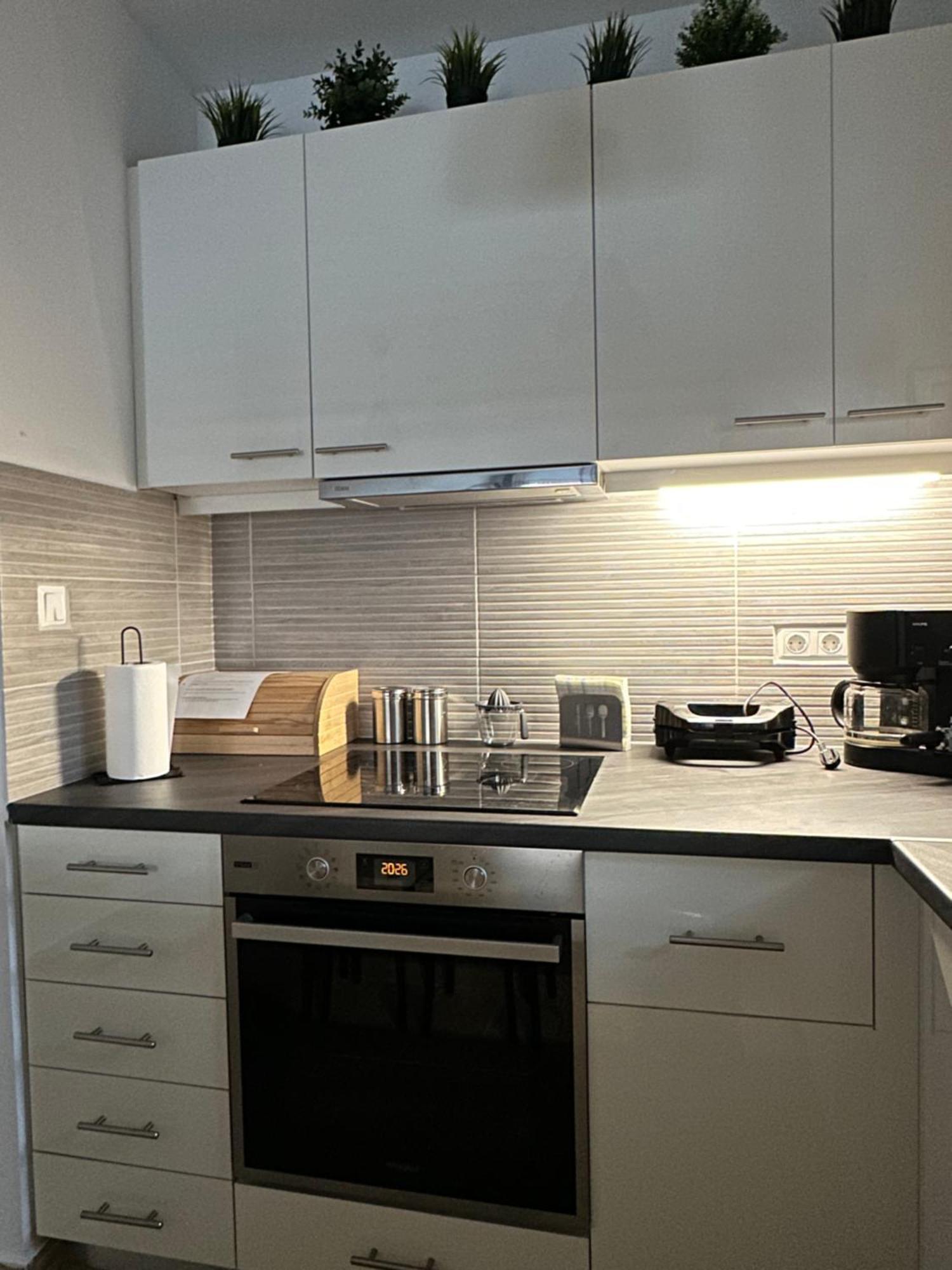 Apartment Yolanda 3 - Leda - Luxury Family Apartment, Sea View Poros Town