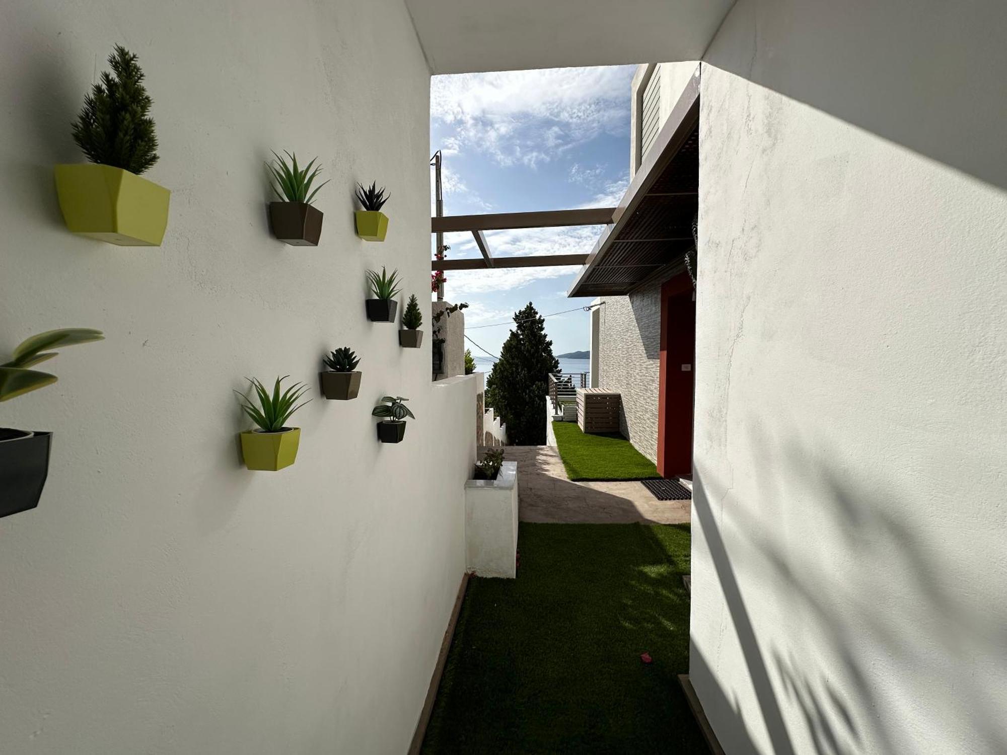 Yolanda 3 - Leda - Luxury Family Apartment, Sea View *