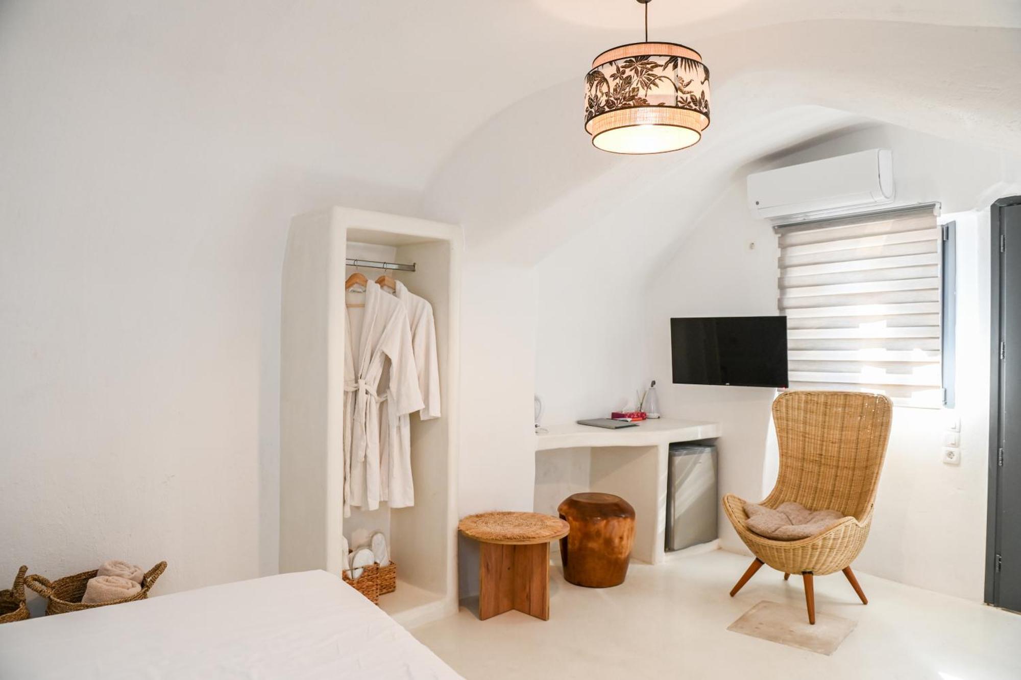 Amphora Luxury - Akrotiri Seaview Escape Villa *