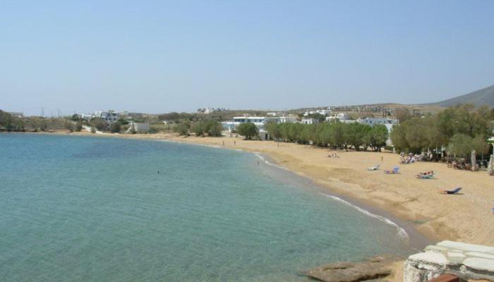 Afroditi * Parikia (Paros)