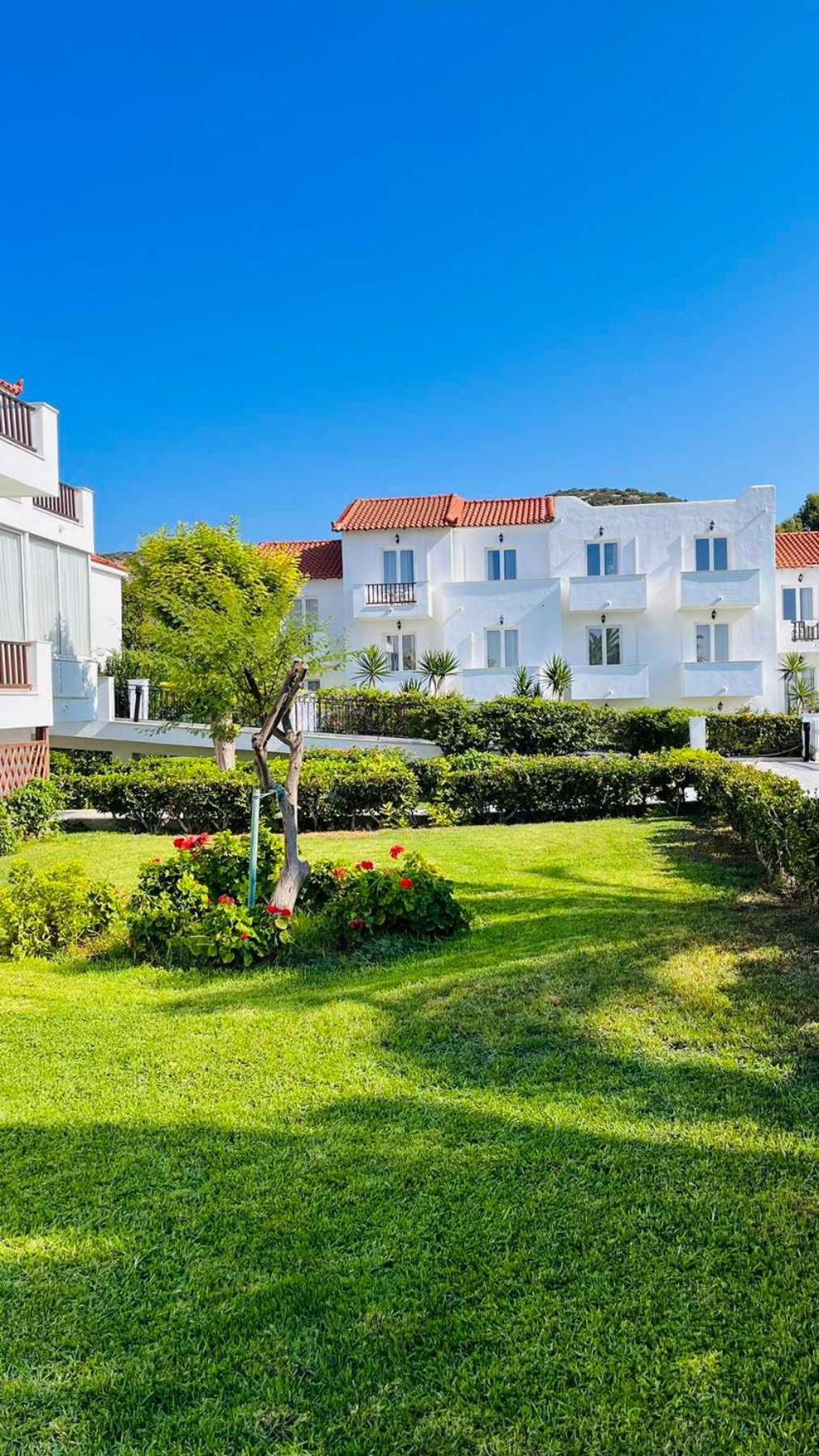 Sirenes Hotel 4*