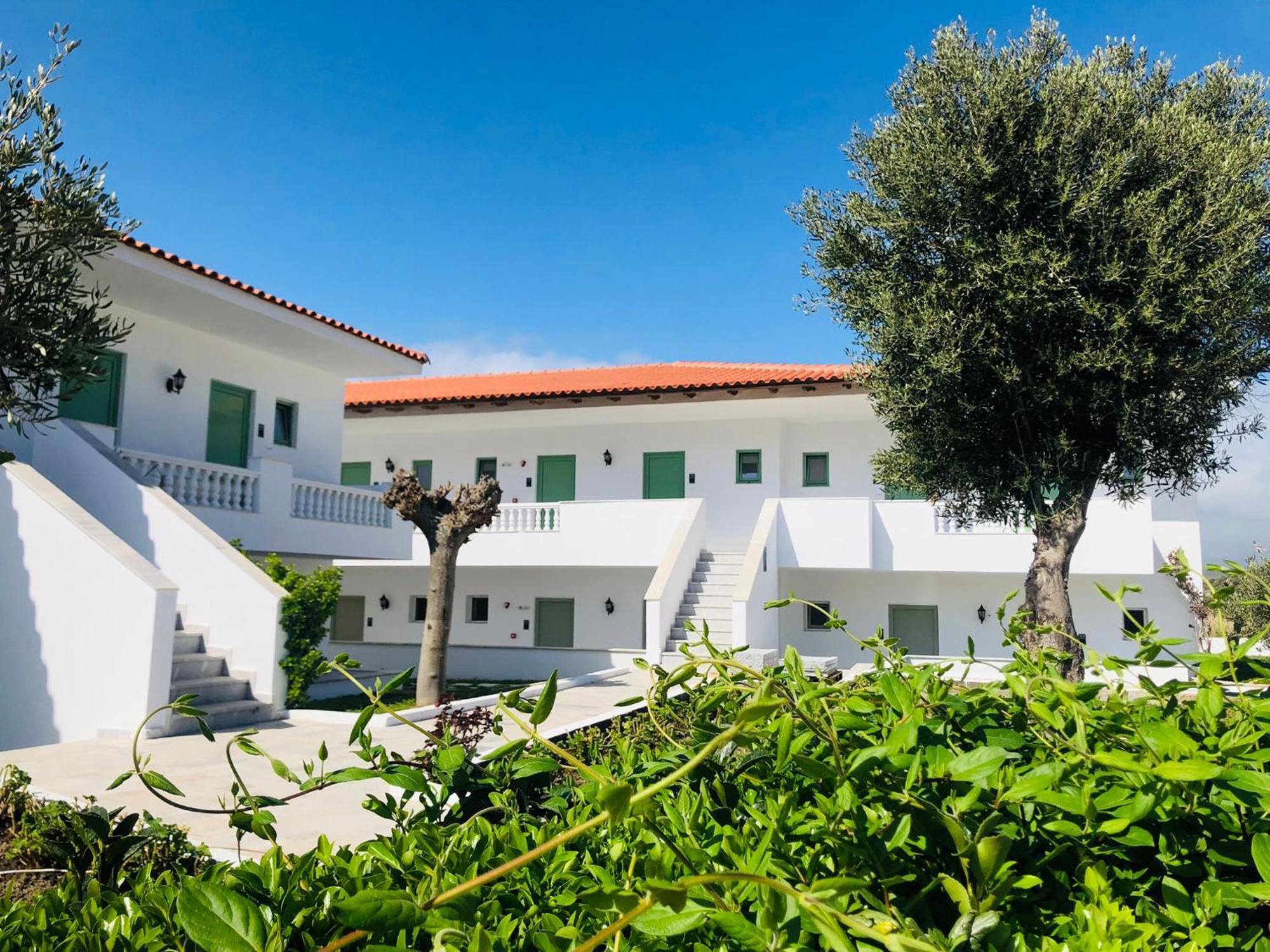 Sirenes Hotel Samos Town