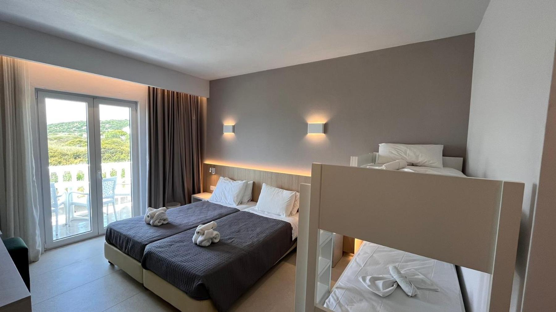Sirenes 4* Samos Town