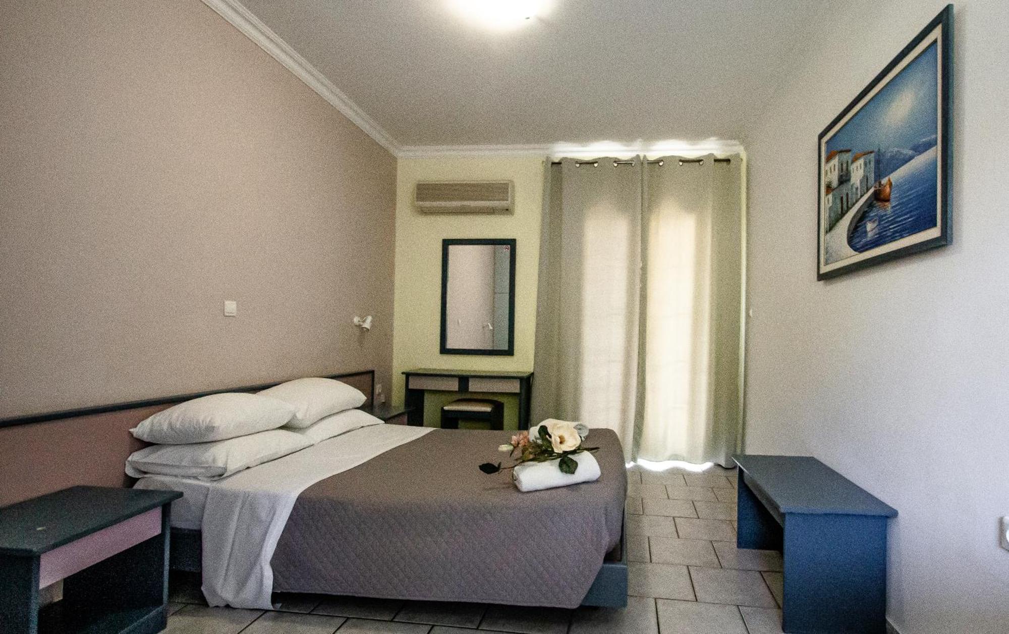 Sofia's Hotel 2*