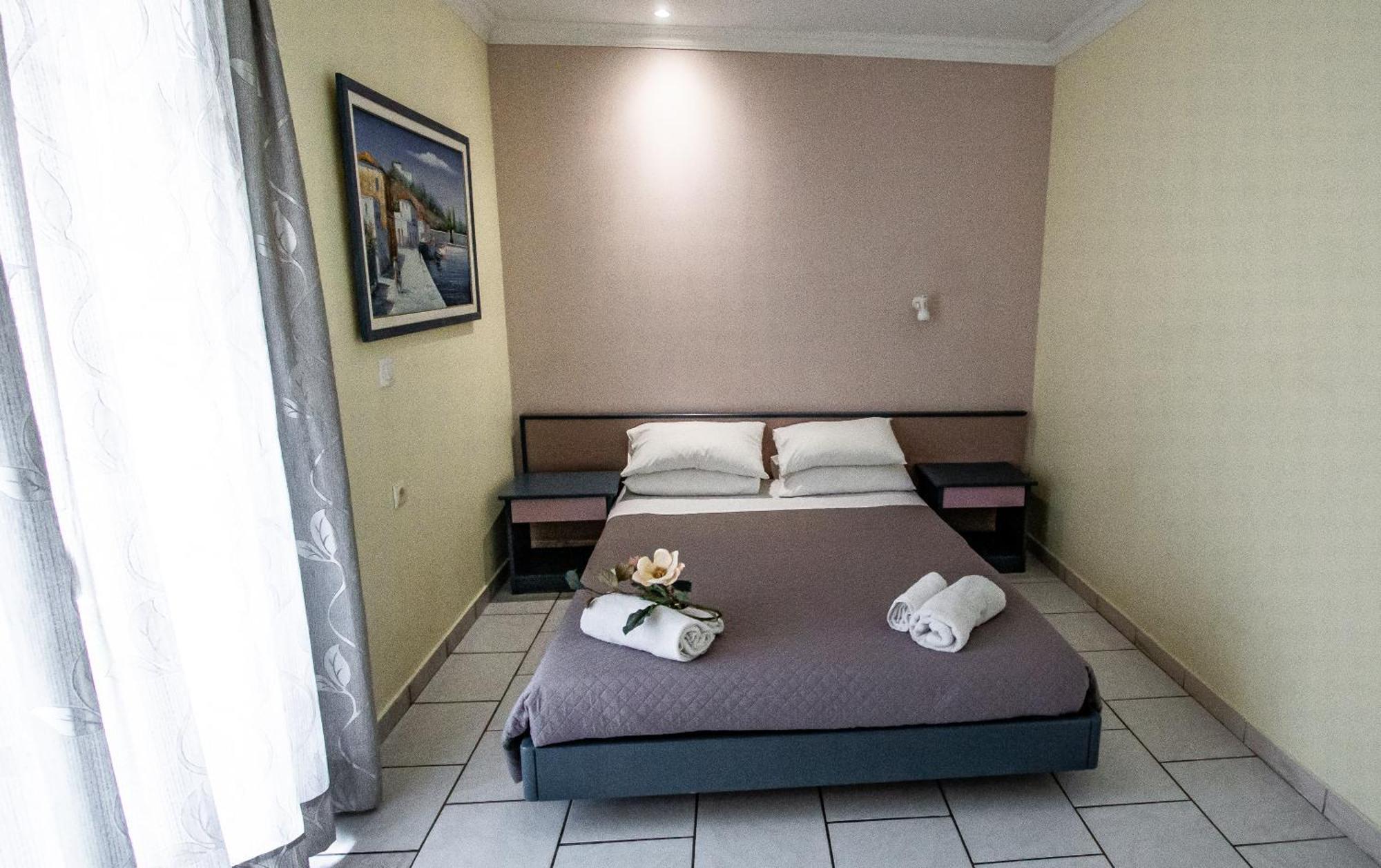 Sofia's Hotel 2*