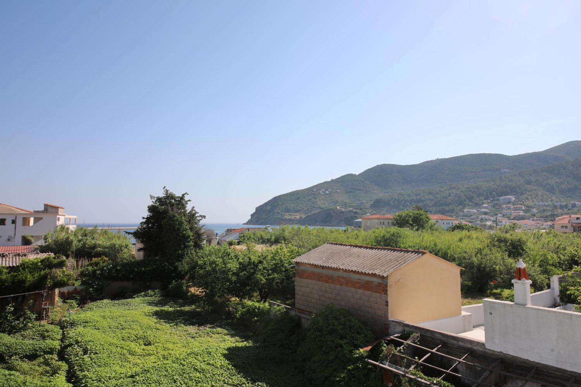 Rania Skopelos Town