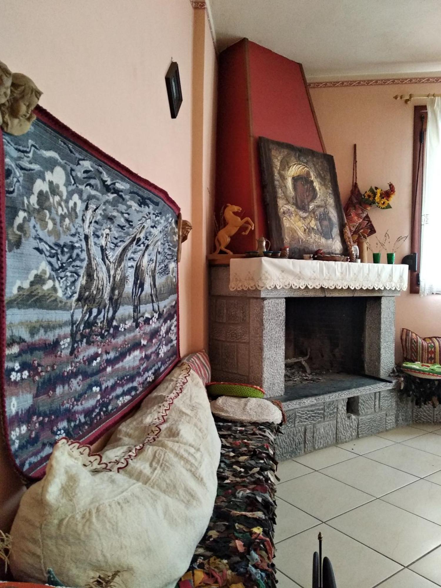 To Spiti Tis Irinis Guest house