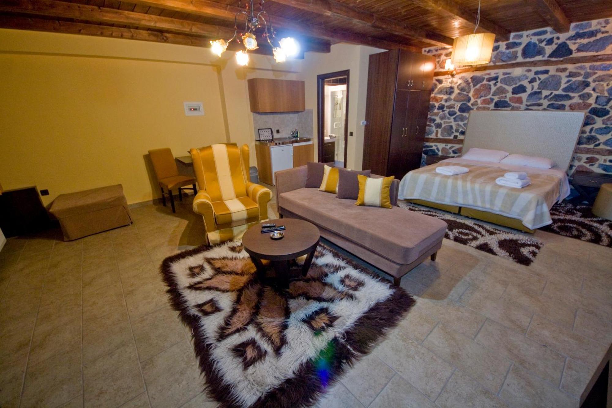 Xenonas Piperitsa Guest house Agios Athanasios (Pella)