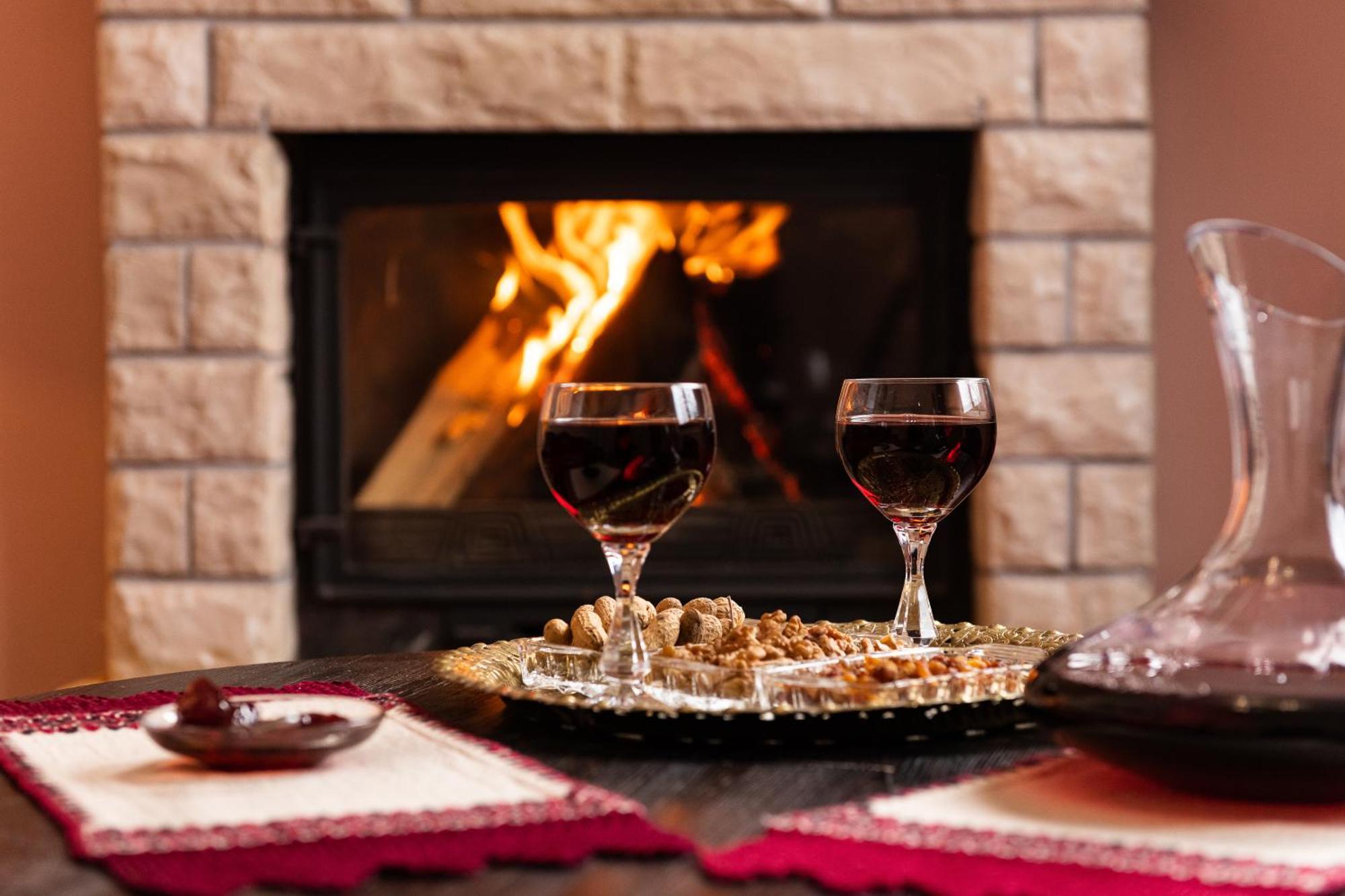 Apartment Amygdalies With Fireplace *