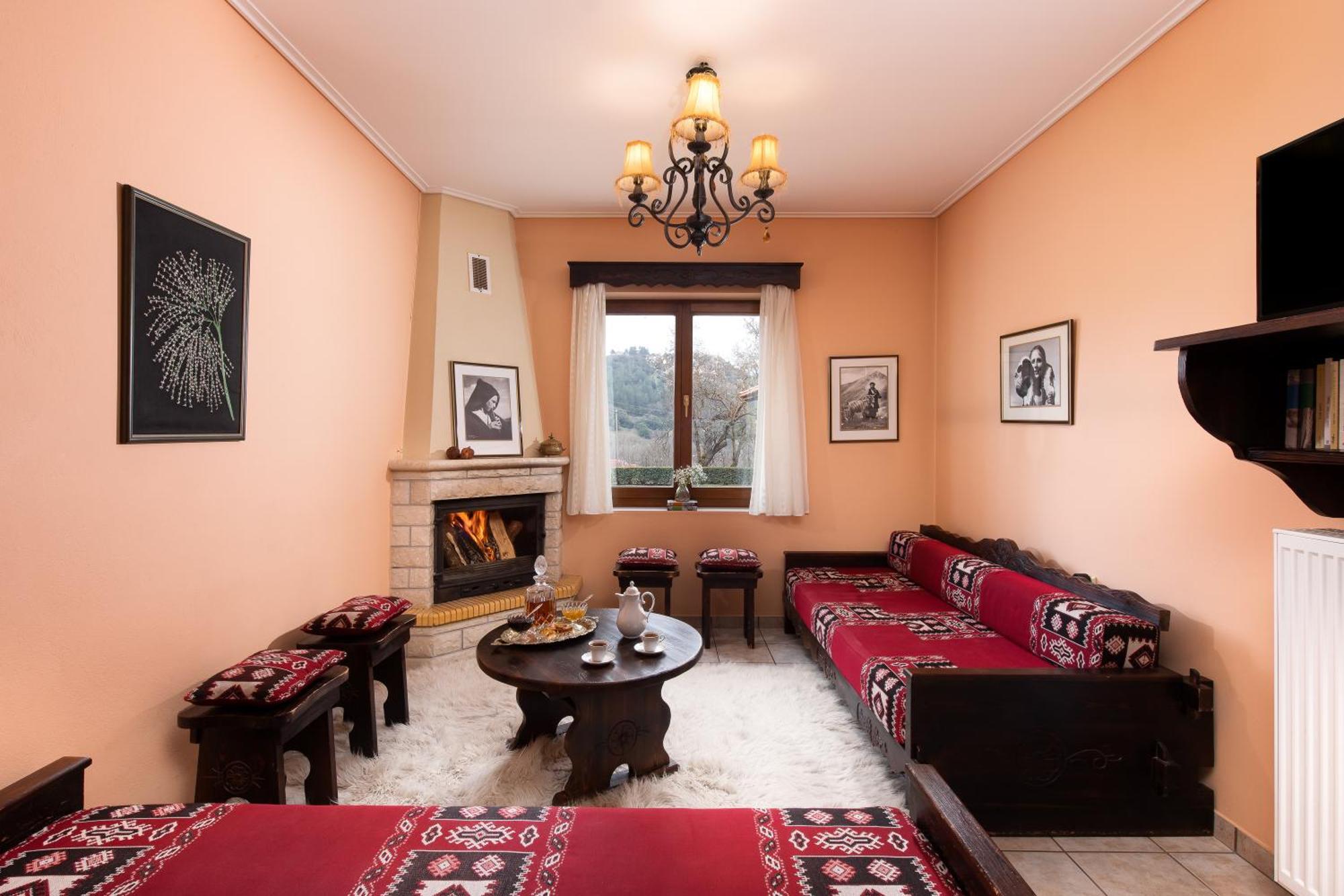 Amygdalies With Fireplace * Karpenisi