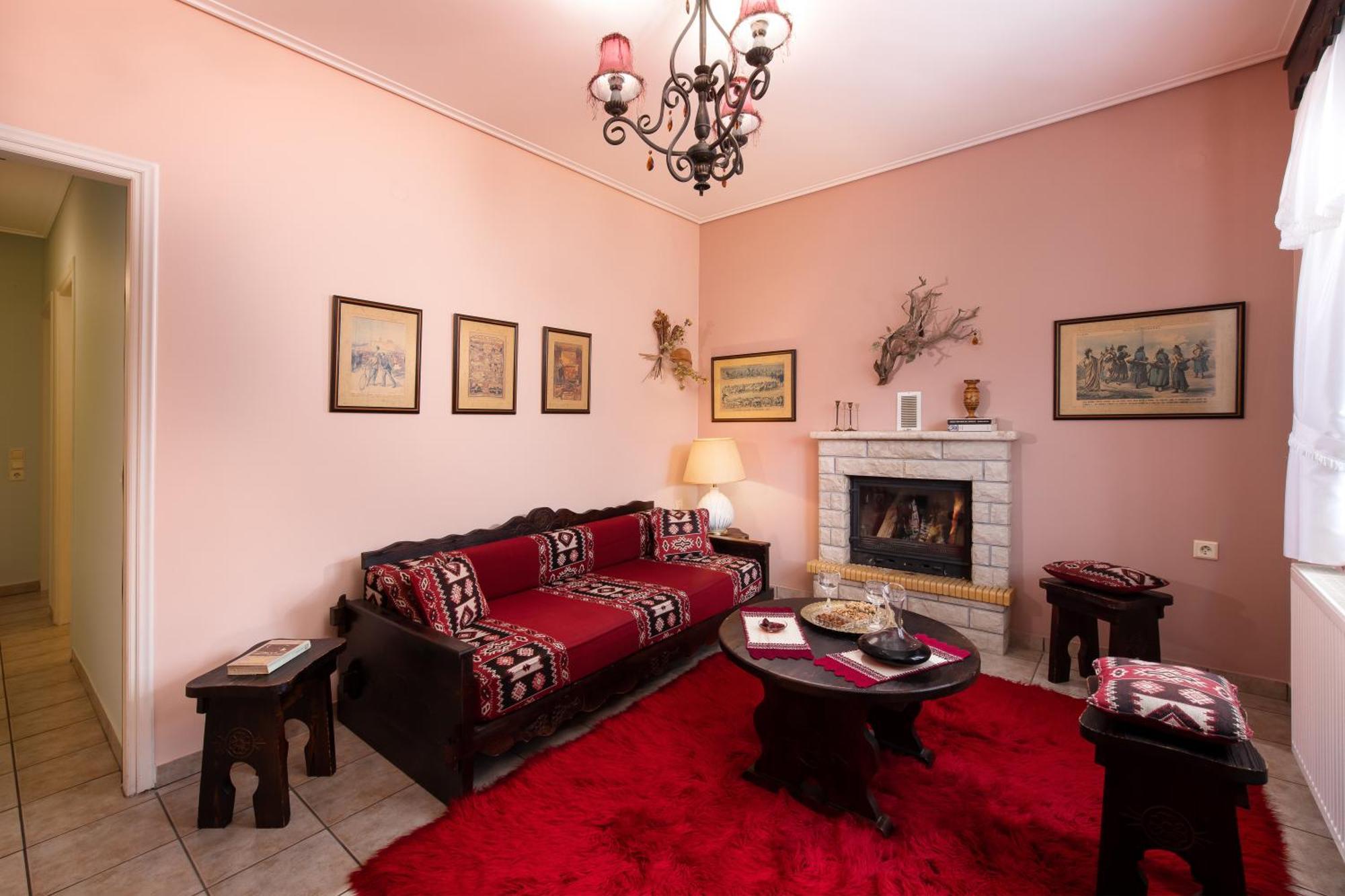 Apartment Amygdalies With Fireplace *