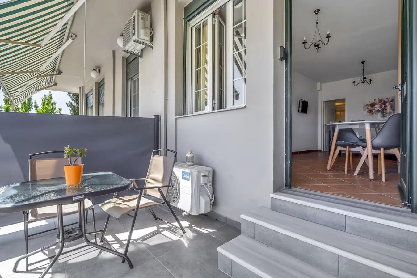 Paradiso Apartment *