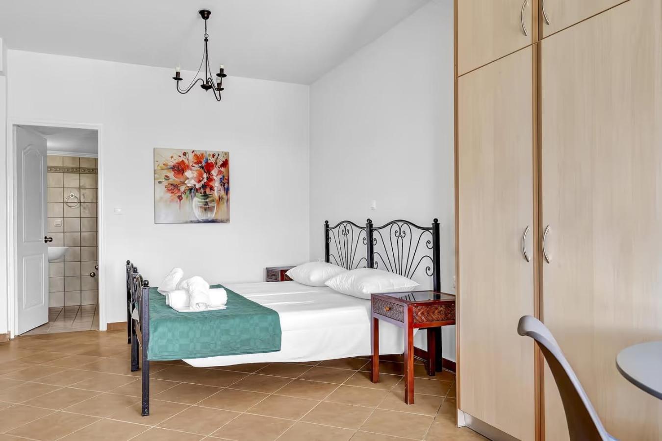Apartment Paradiso *