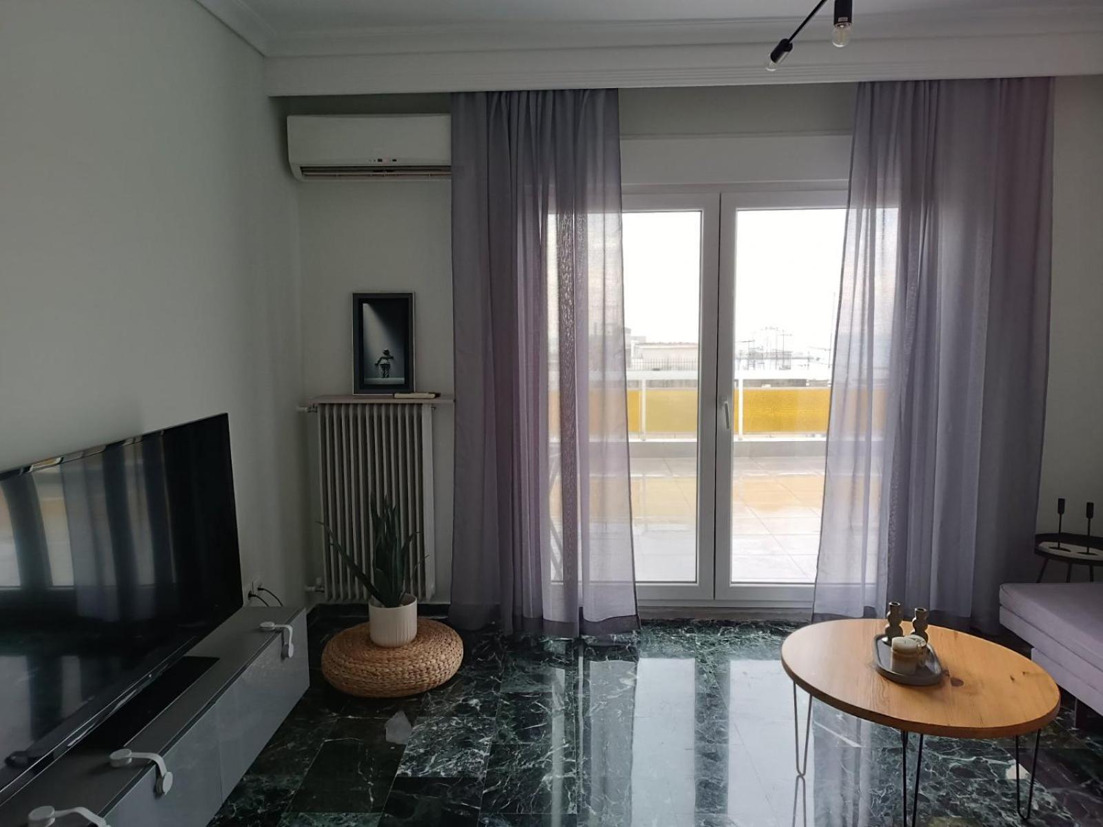 Penthouse Center Apartment *