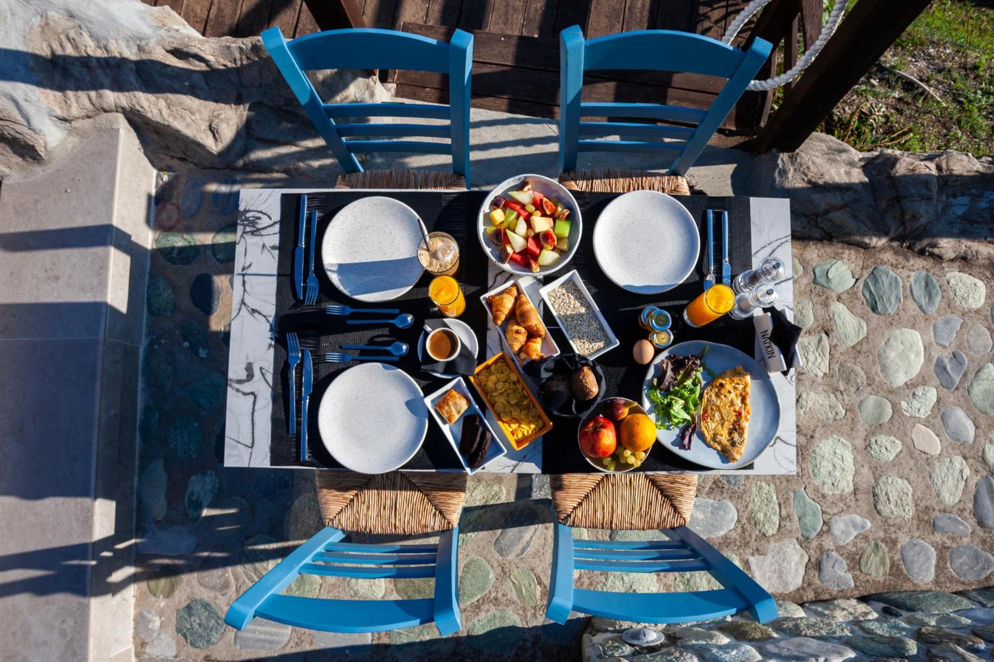 Akrotiri Olympus Luxury - Adults Only Hotel