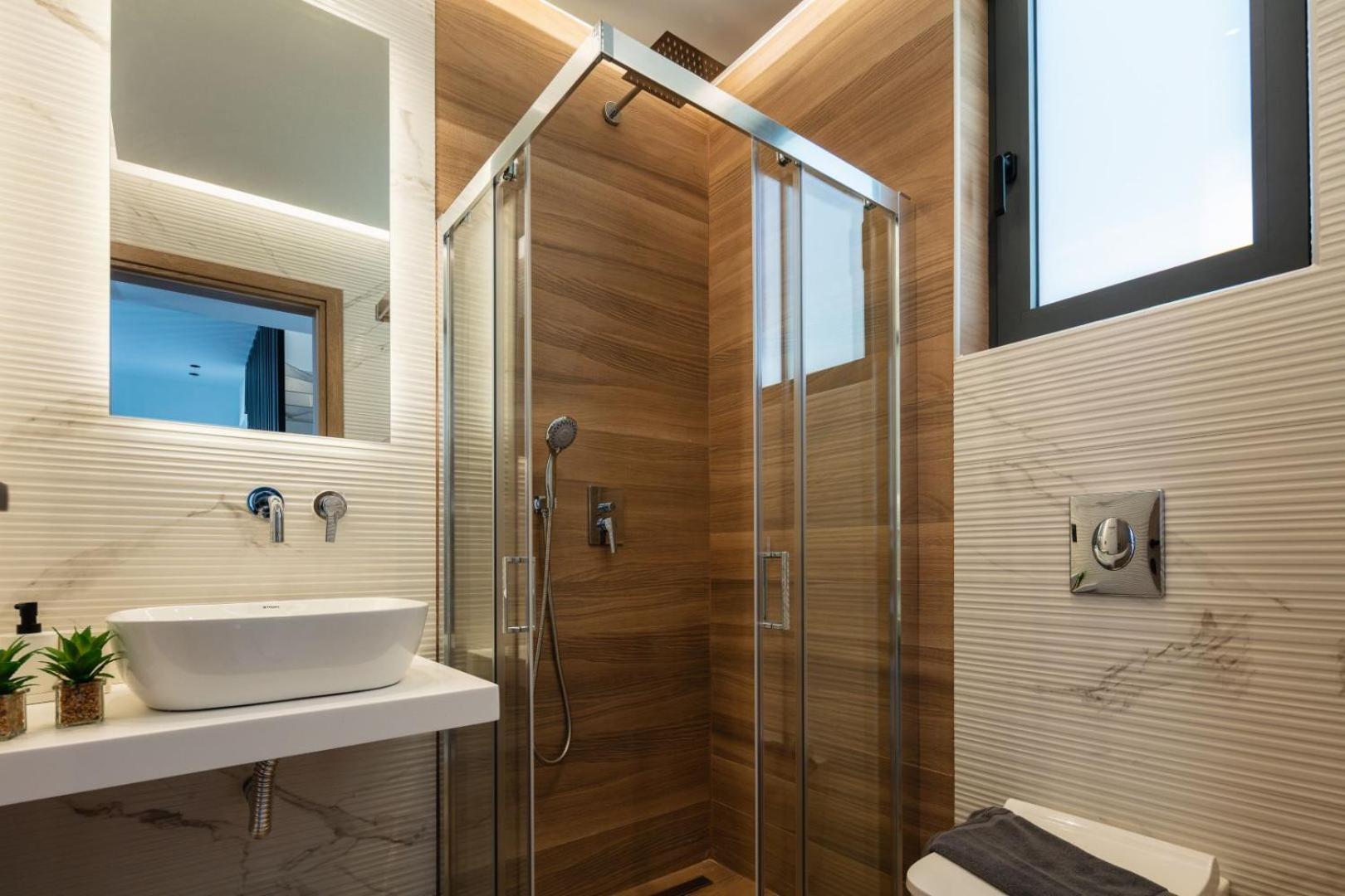 Four Horizons Luxury