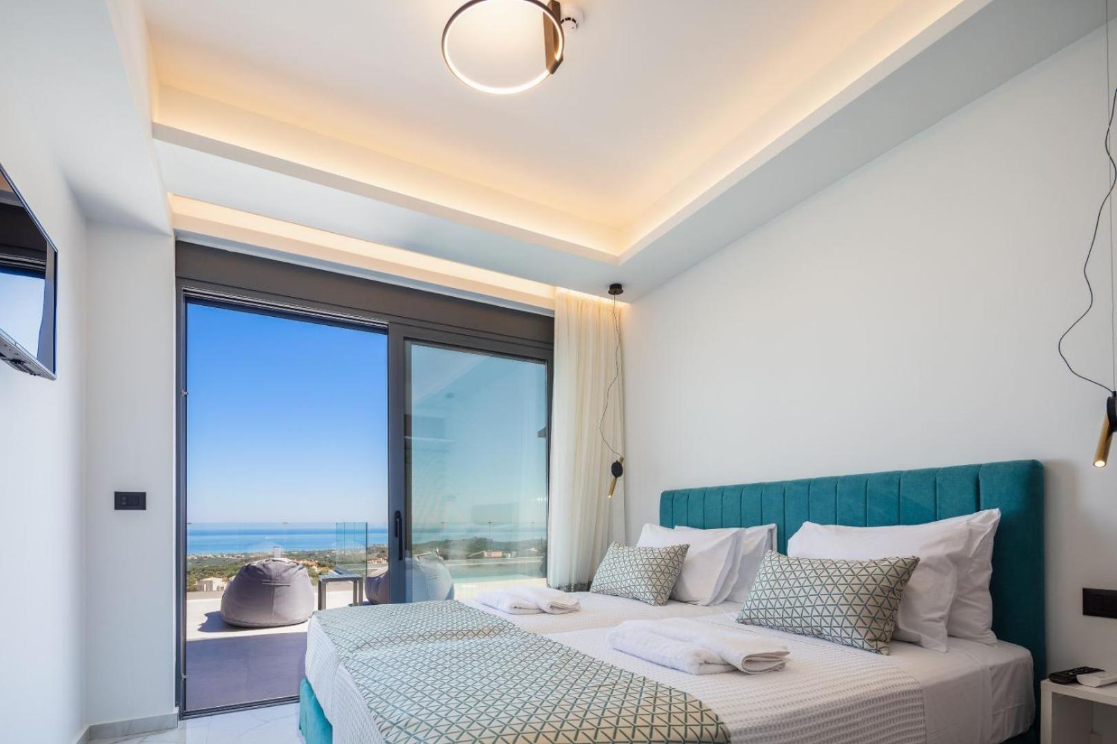 Four Horizons Luxury *