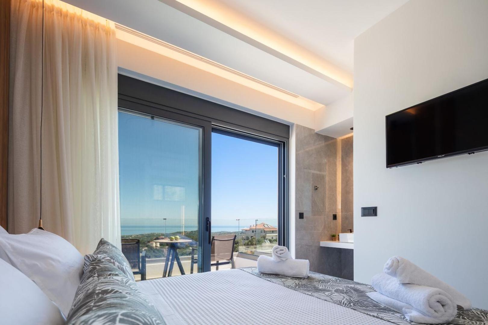 Four Horizons Luxury Apartment