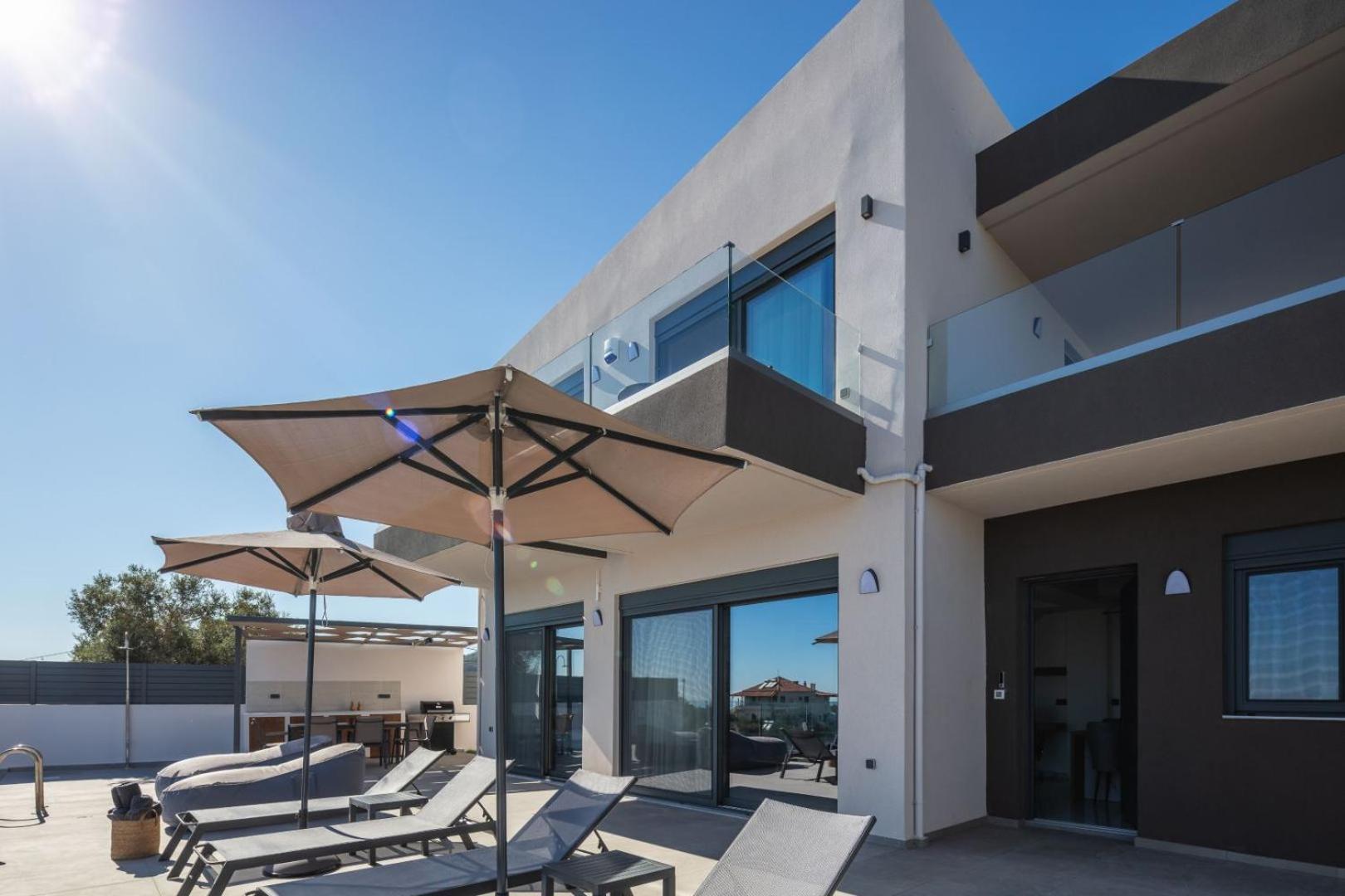 Four Horizons Luxury * Kournas