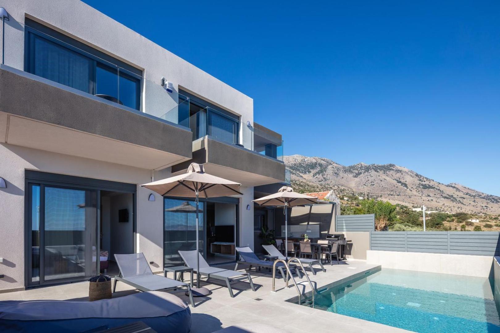 Four Horizons Luxury Apartment Kournas