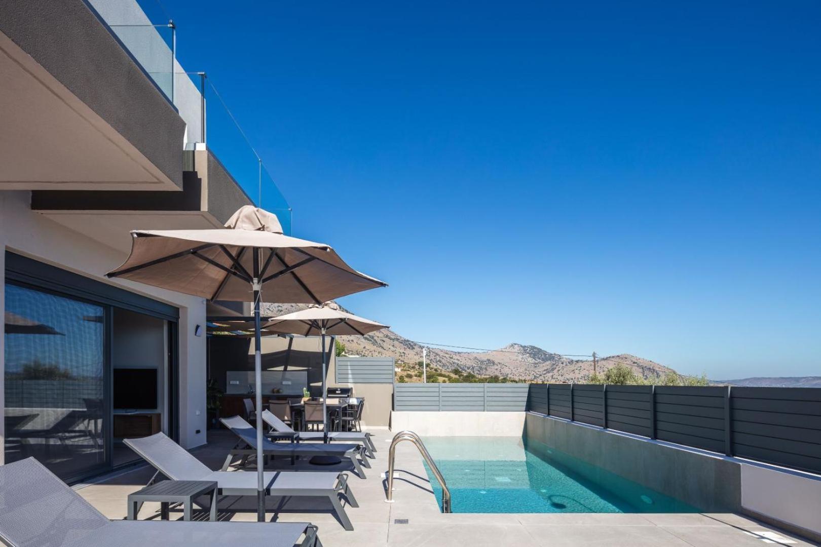 Four Horizons Luxury
