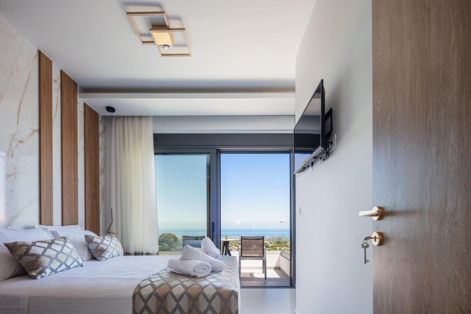 Four Horizons Luxury Apartment