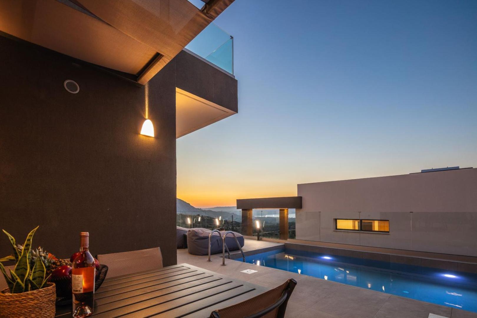 Apartment Four Horizons Luxury