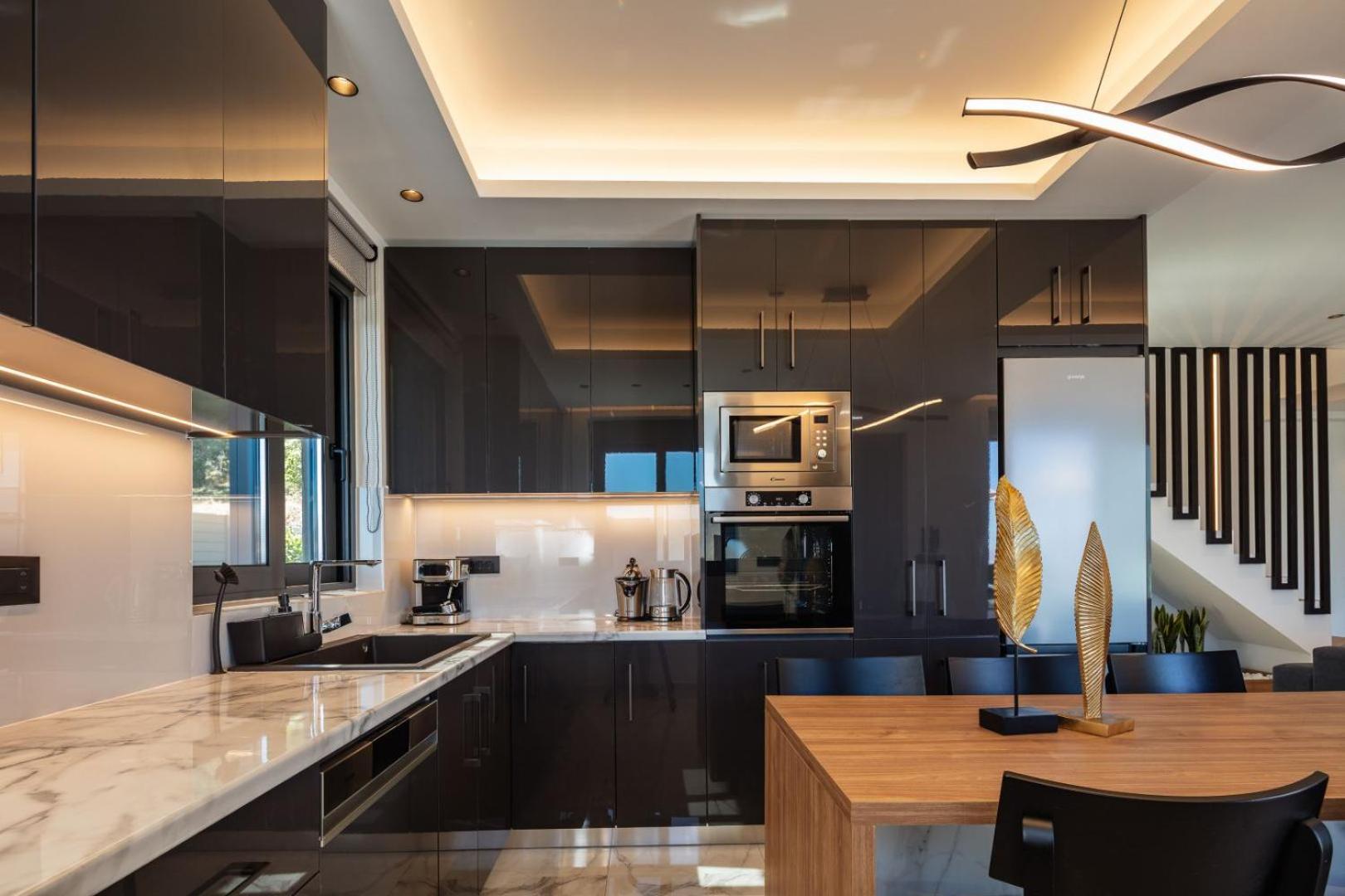 Four Horizons Luxury * Kournas