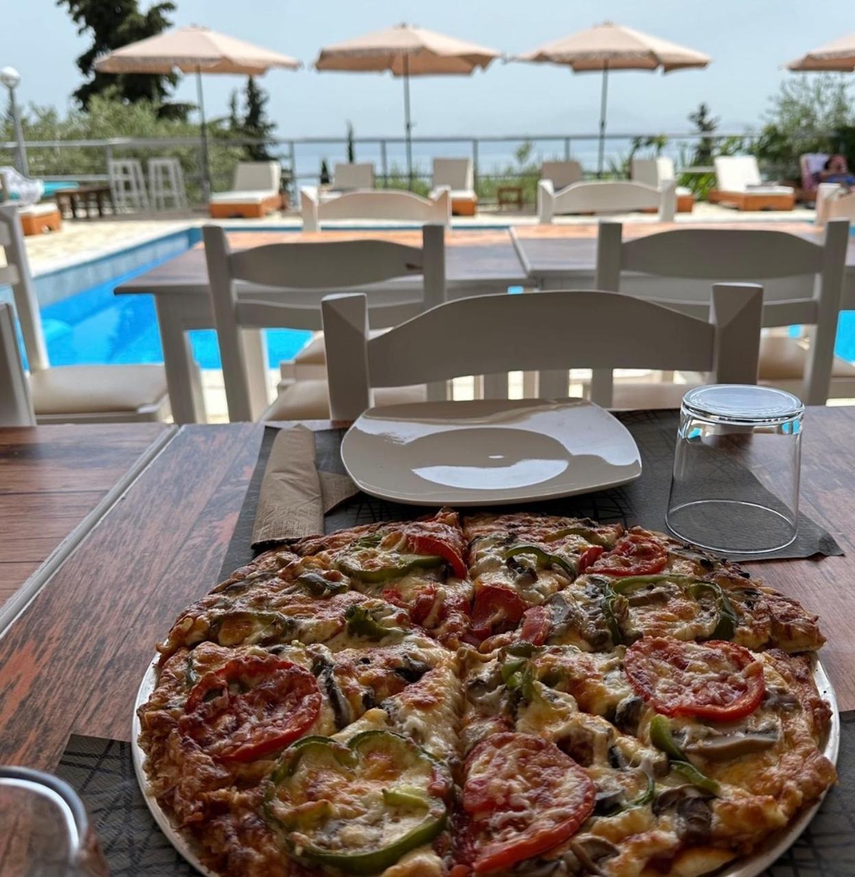 - Sea View