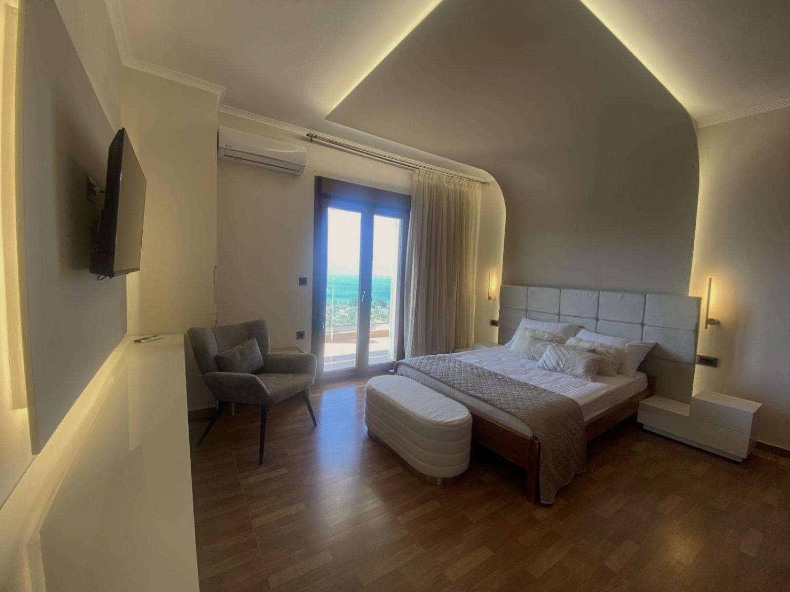 Presidential Sea View *
