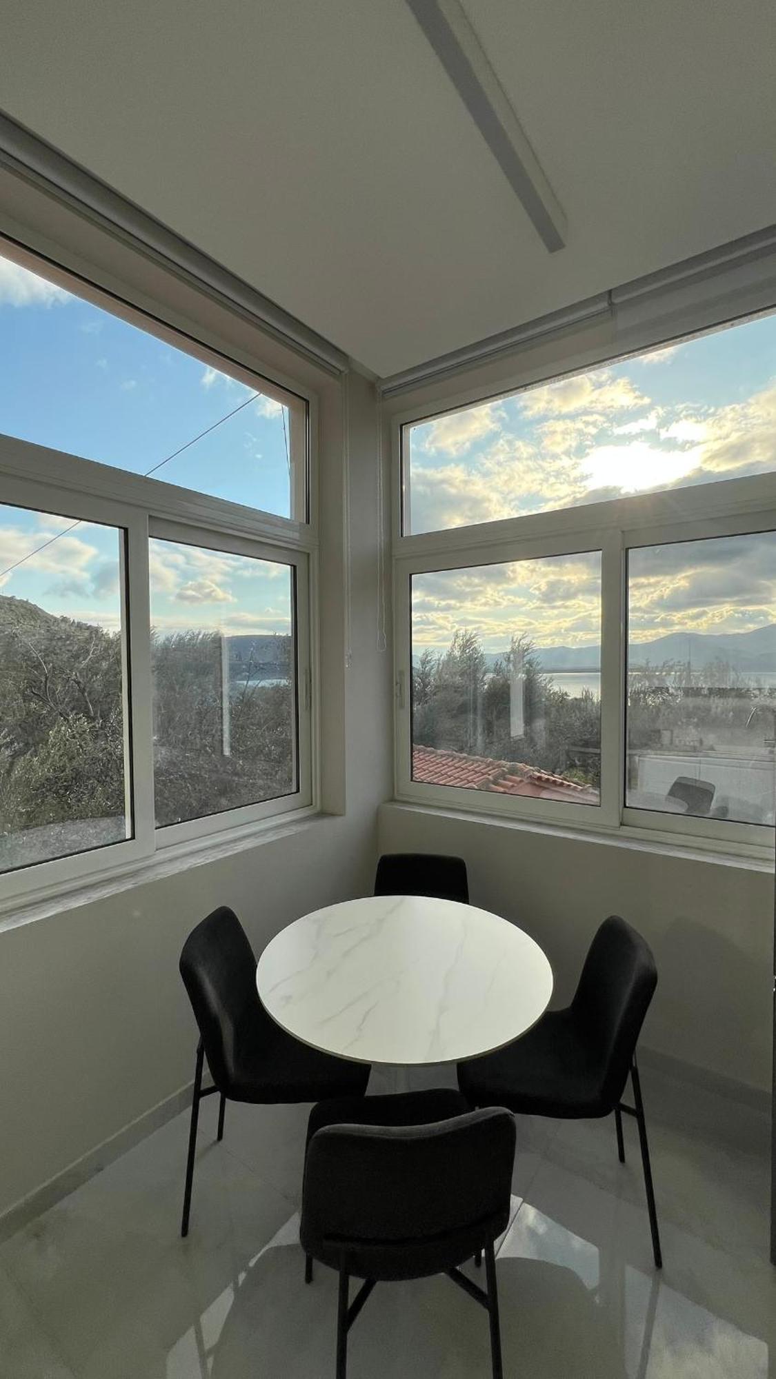 Apartment Presidential Sea View *