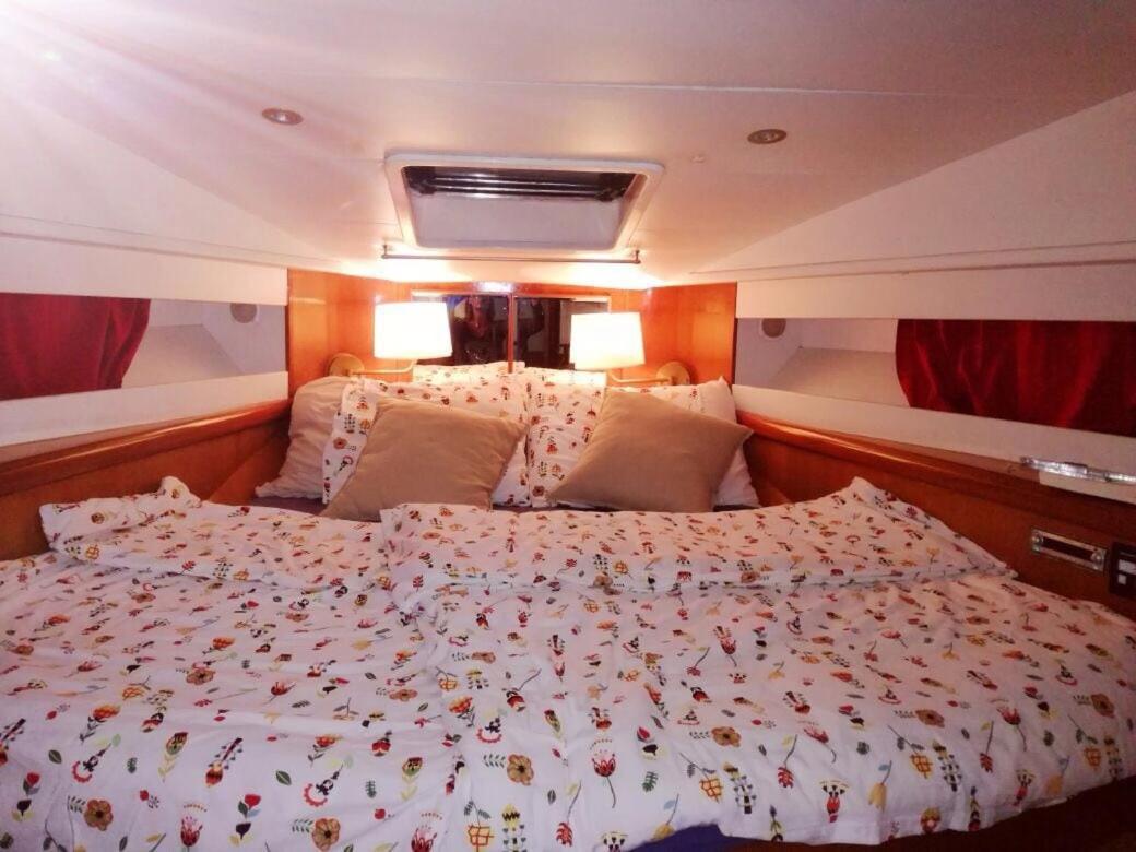 Botel Vintage Yacht Corfu (city)
