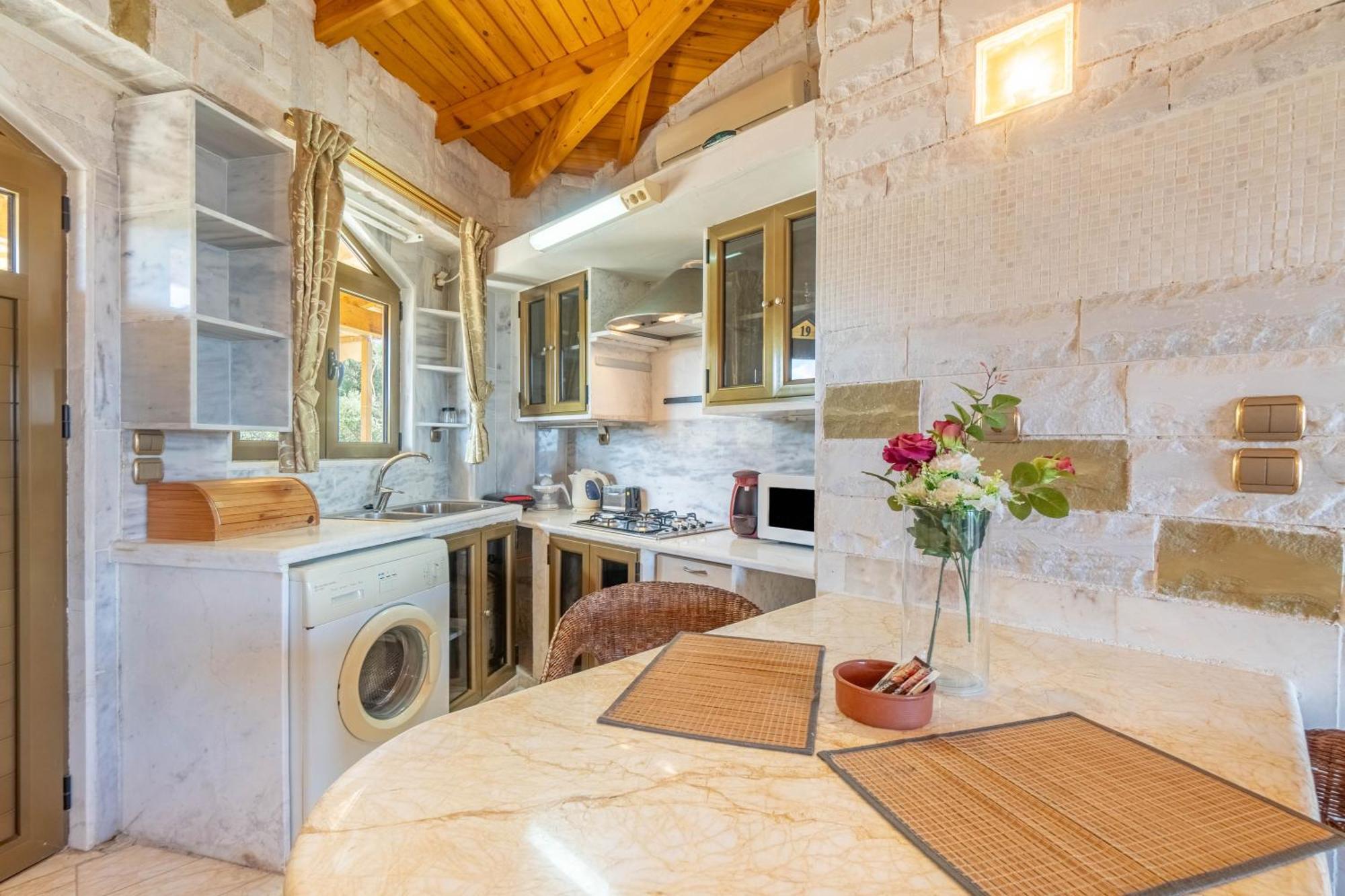 Paco's Luxury 19 Apartment