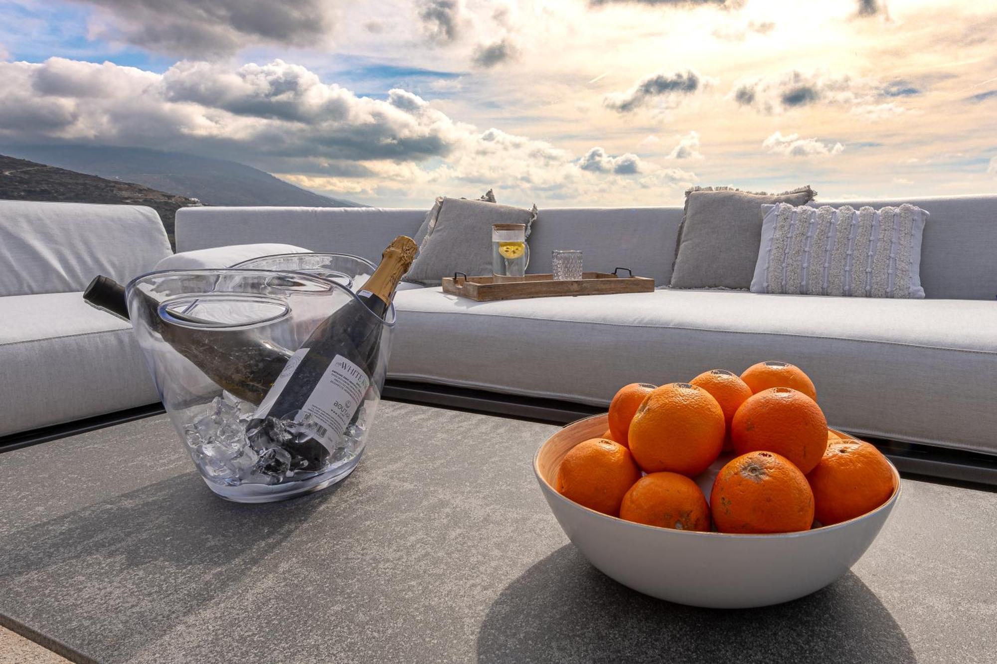 Andros Thea Luxury Villa Gavrio