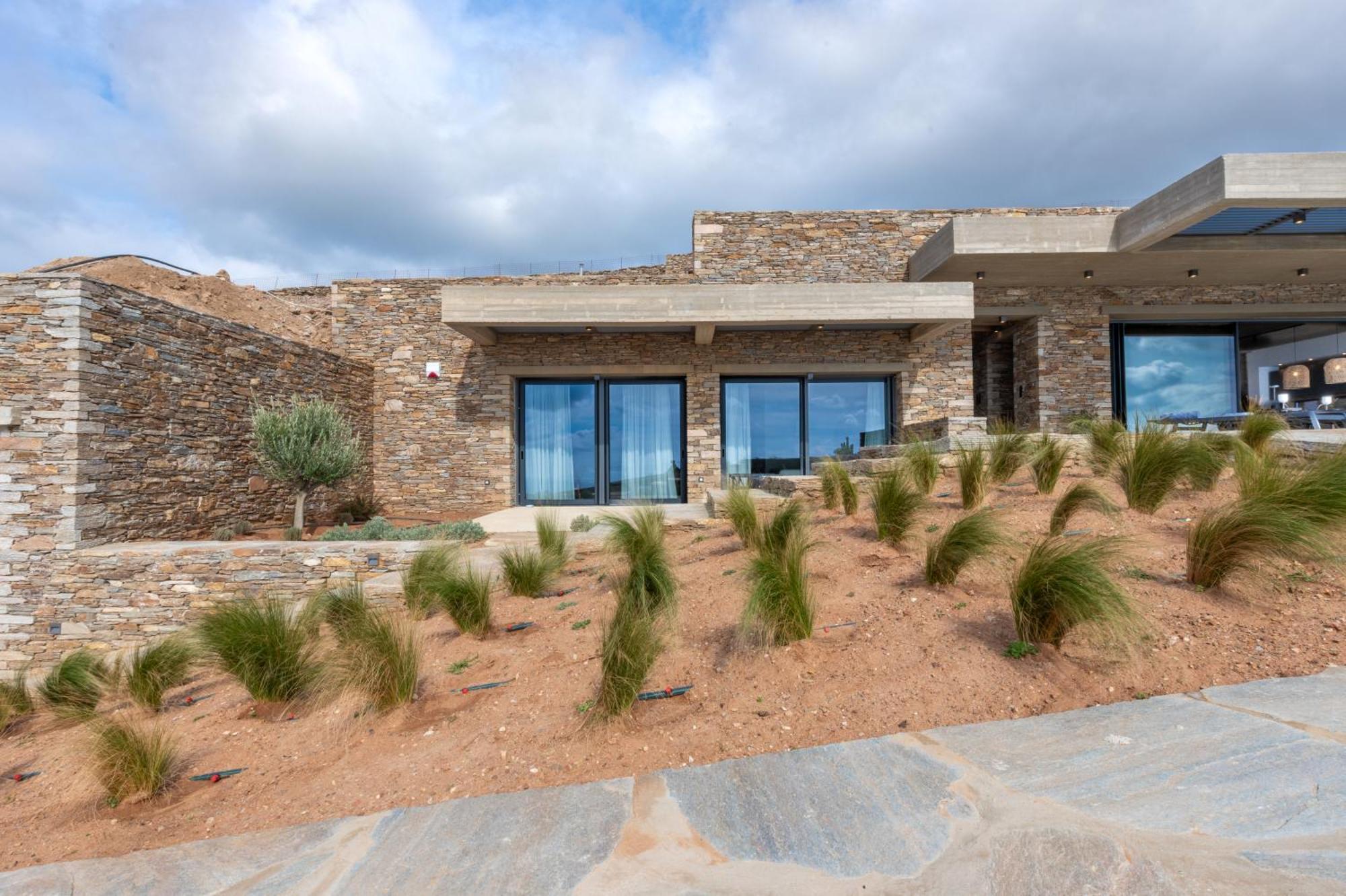 Andros Thea Luxury Villa *