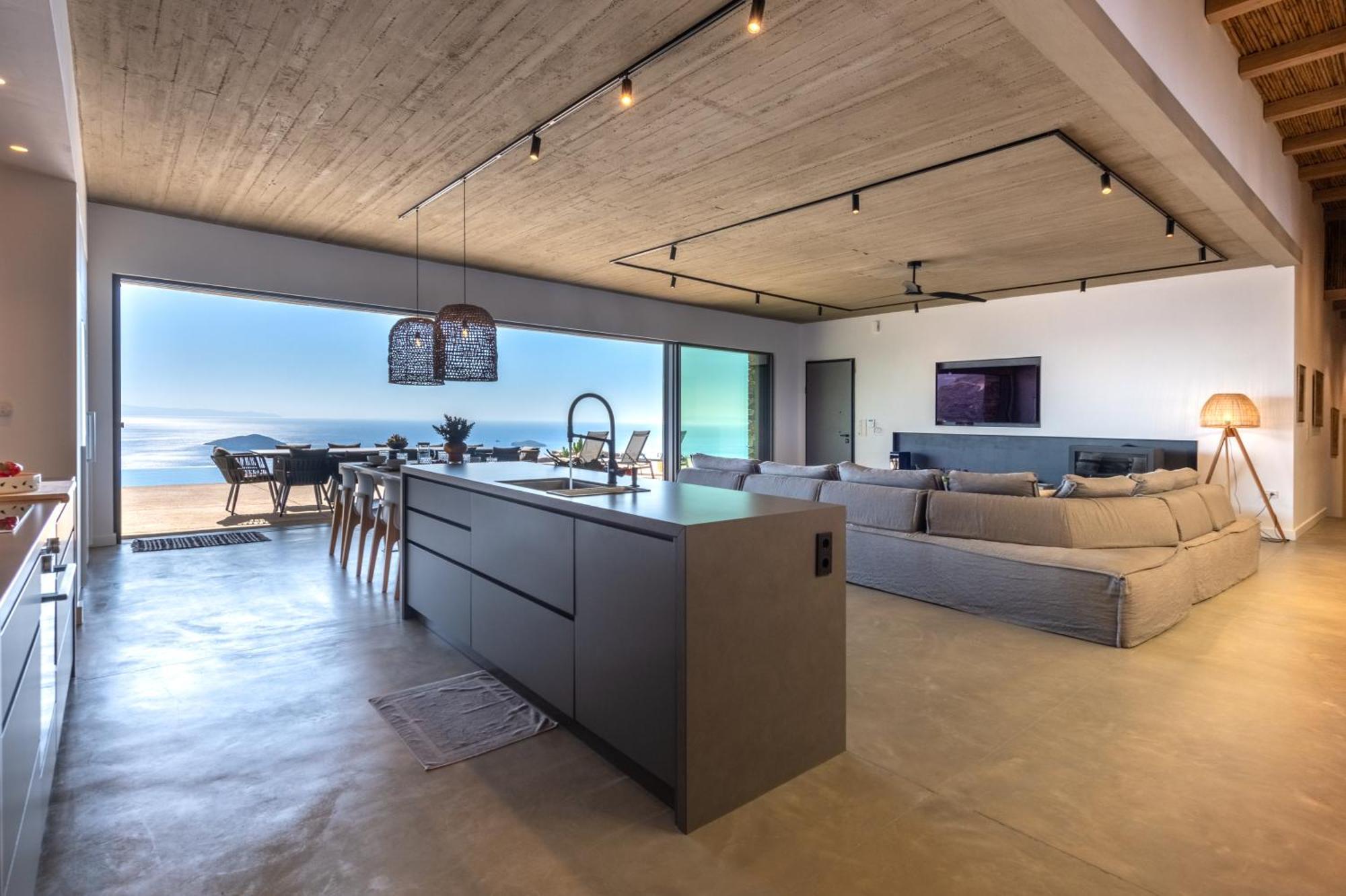 Andros Thea Luxury Villa *