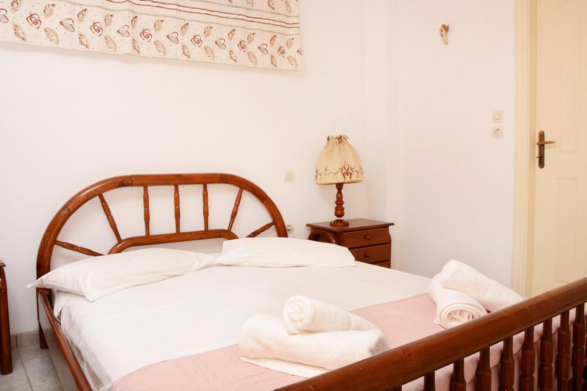 Apartment Dryades House In Kinidaros Naxos City