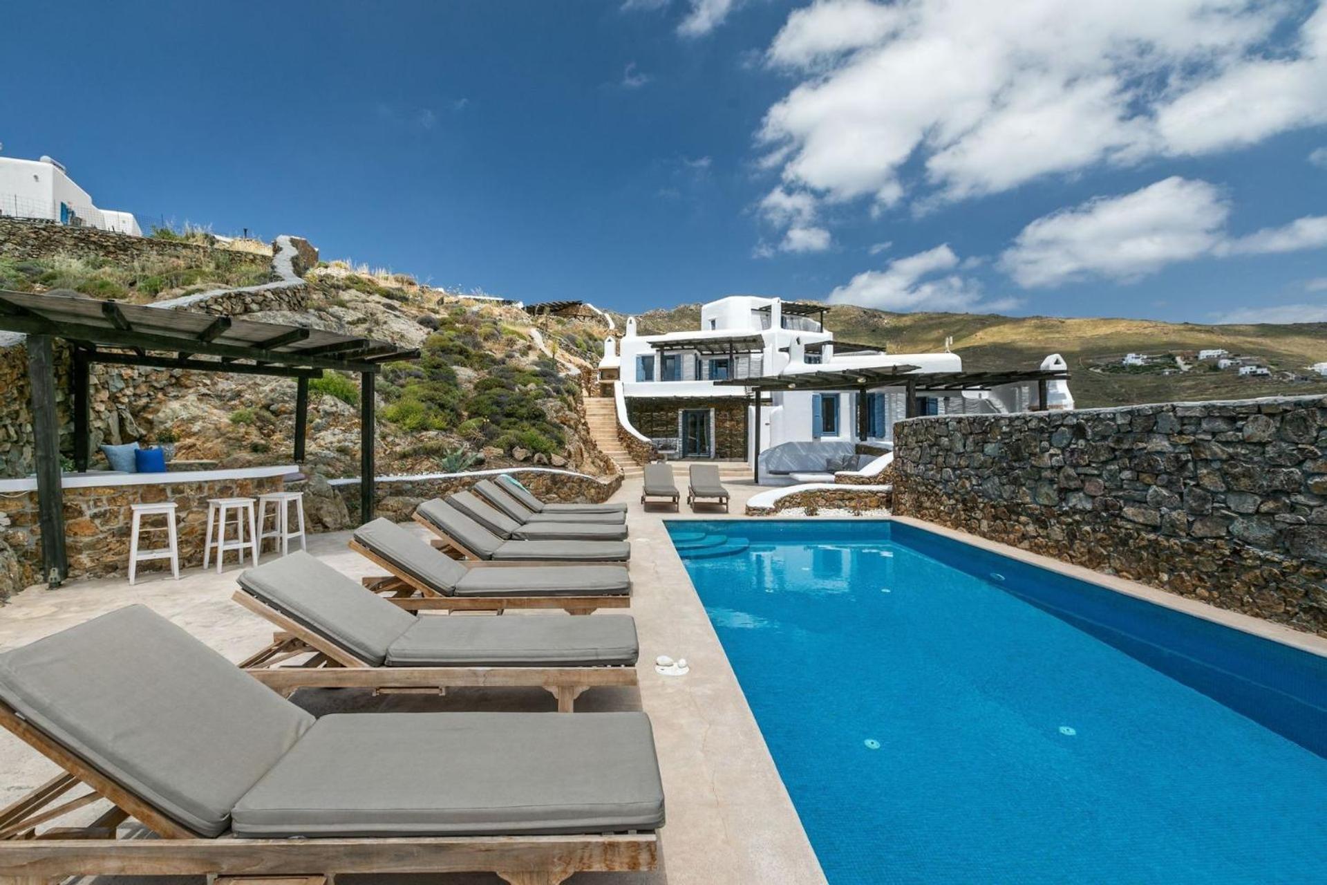 Lkm 2 Bed Pareja Ii Panormos Villa