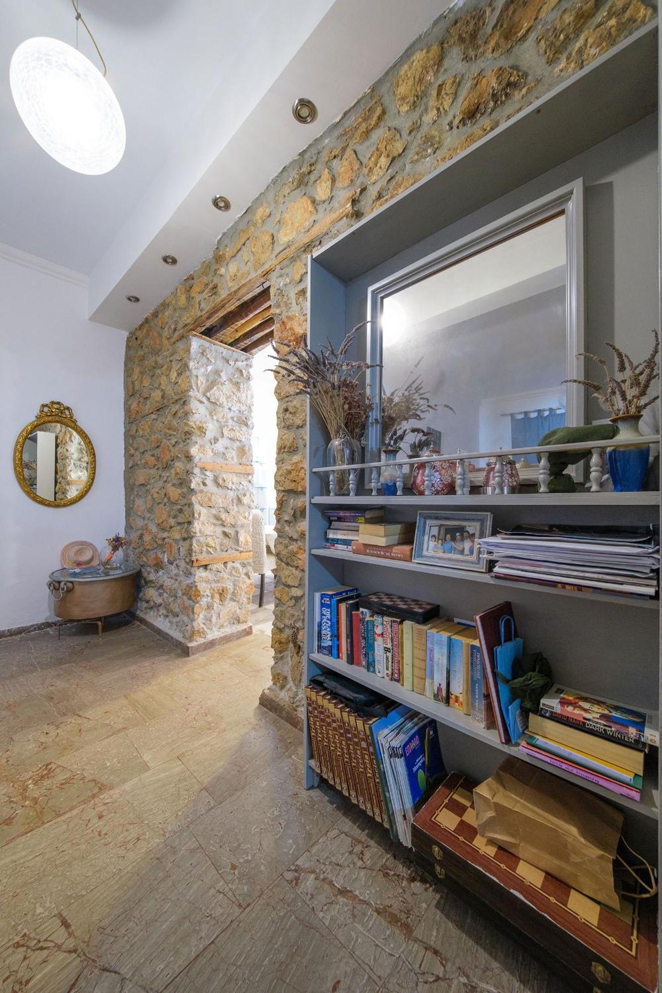 Guest house Golden Moon Tolo