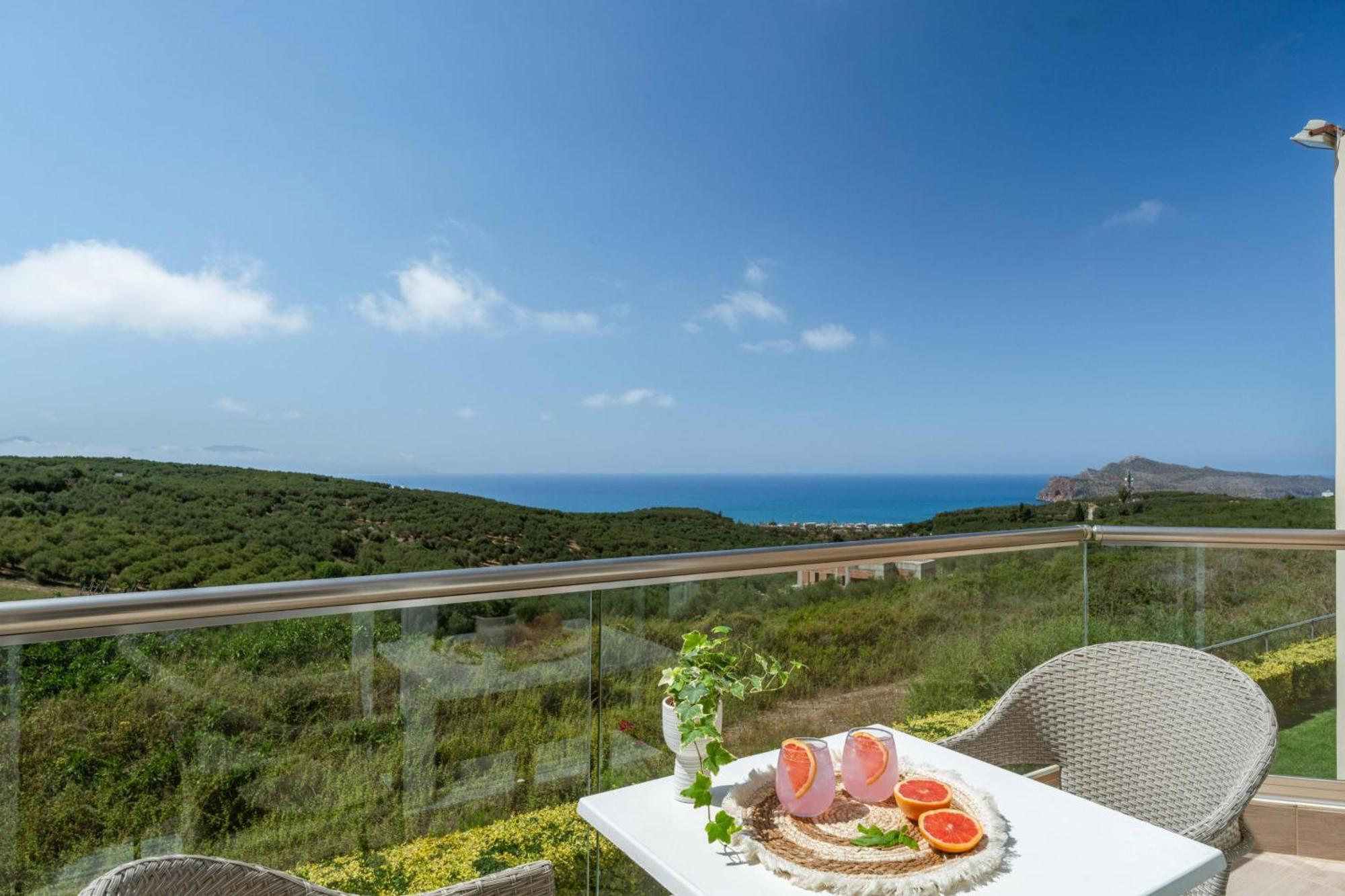 Villa Ariella With Sea View
