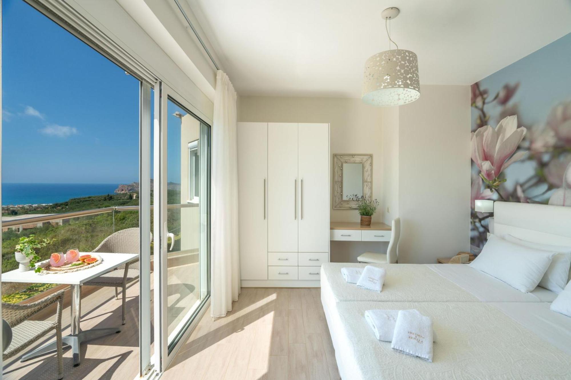 Ariella With Sea View Villa *