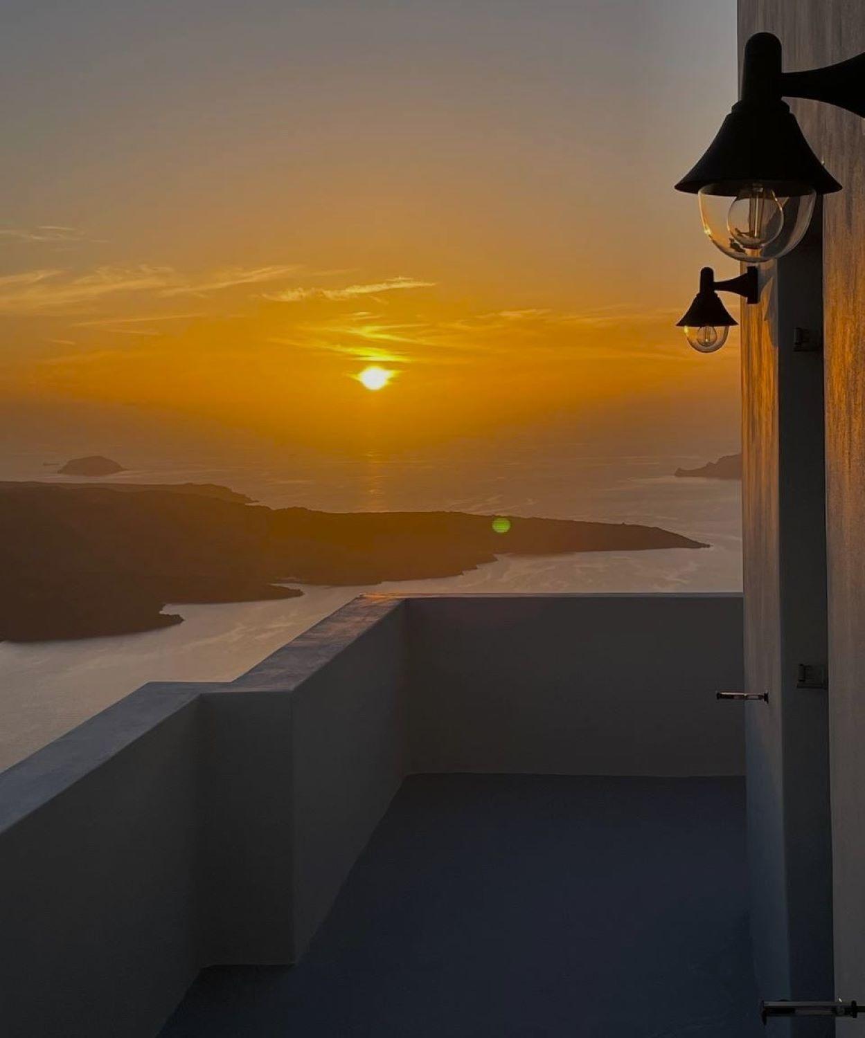 Dali Danae * Fira (Santorini)