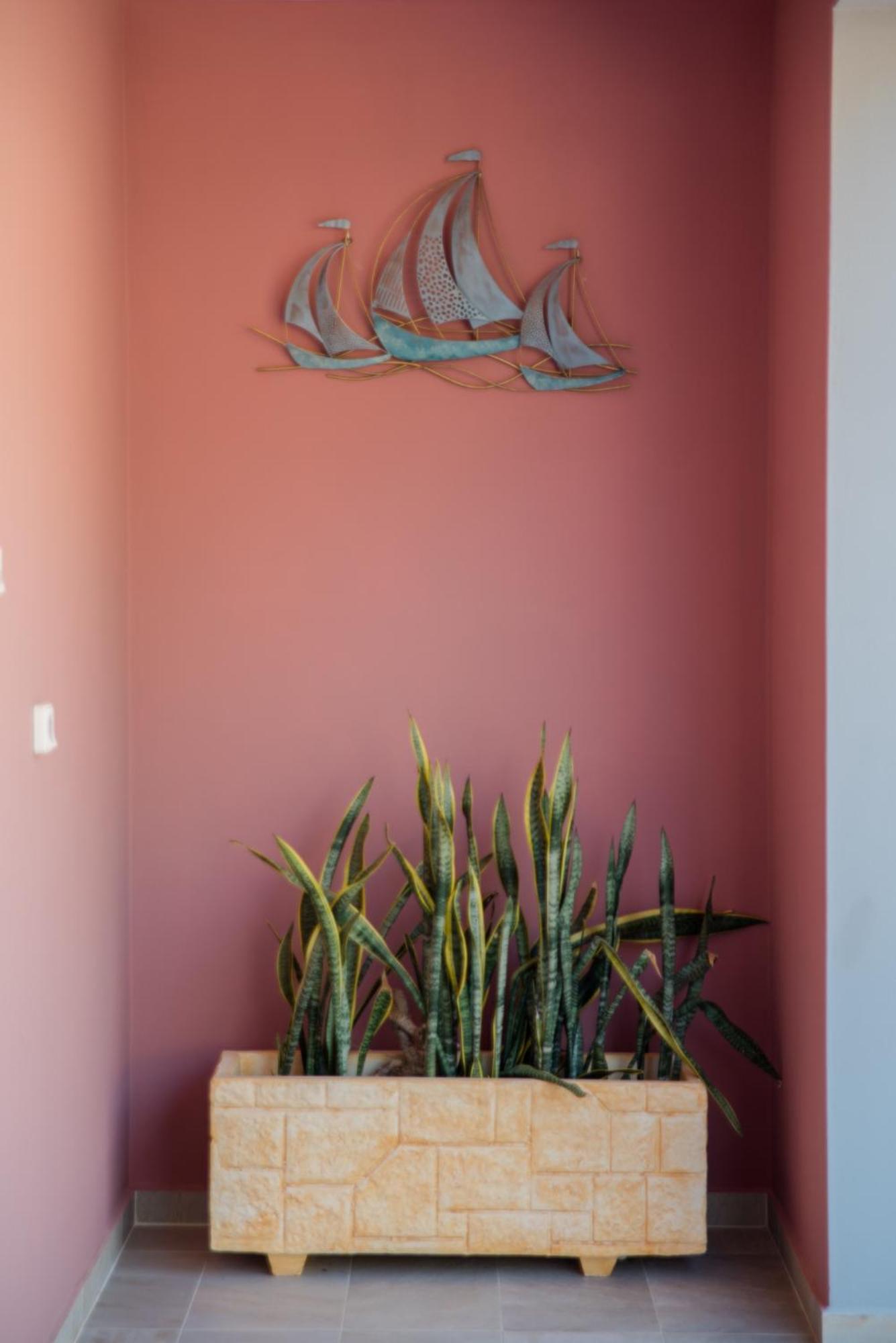 Apartment Nirvana Homes *