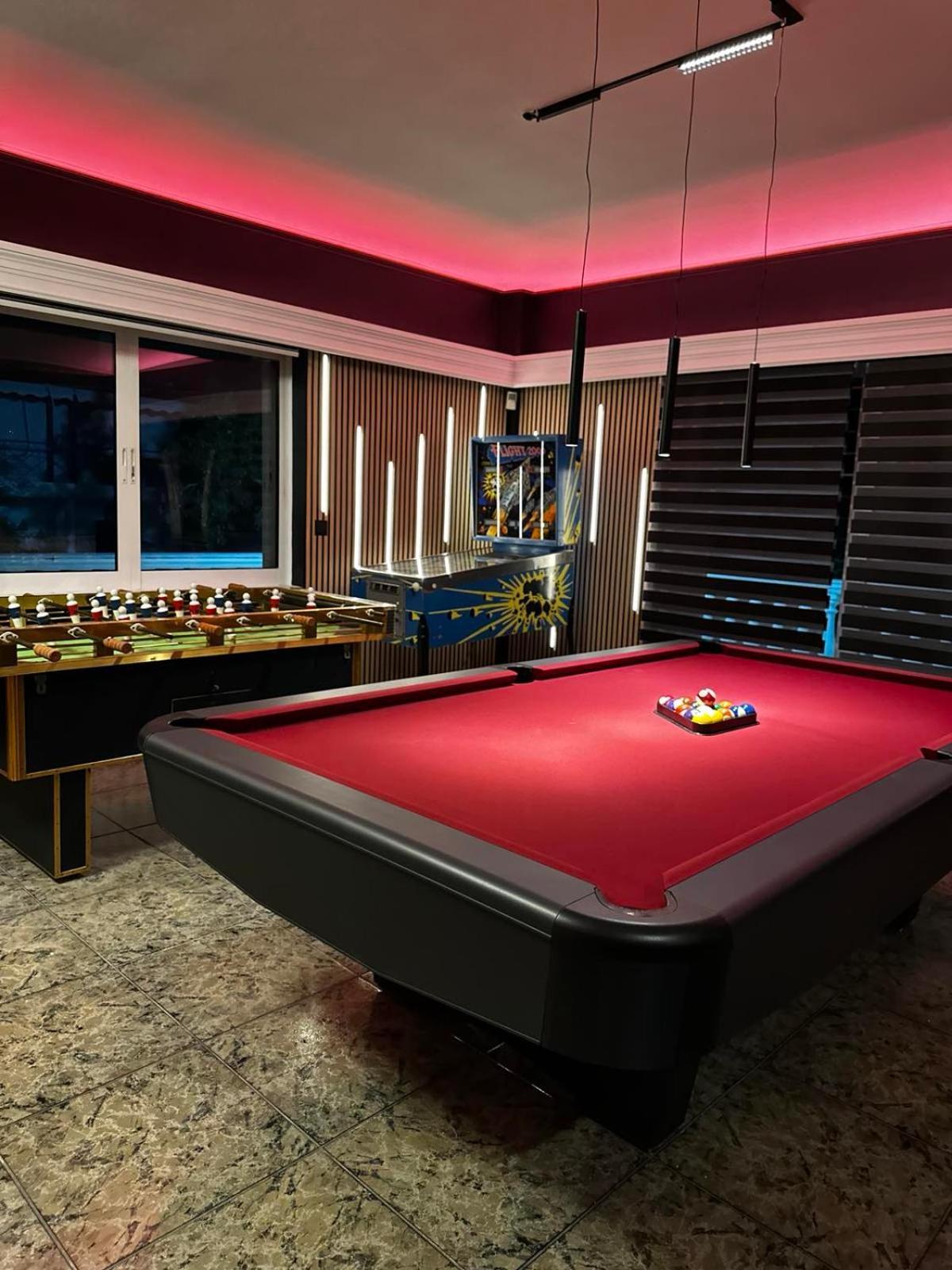 Mairi - 2 Private Pools & Game Near Athens Villa Salamis